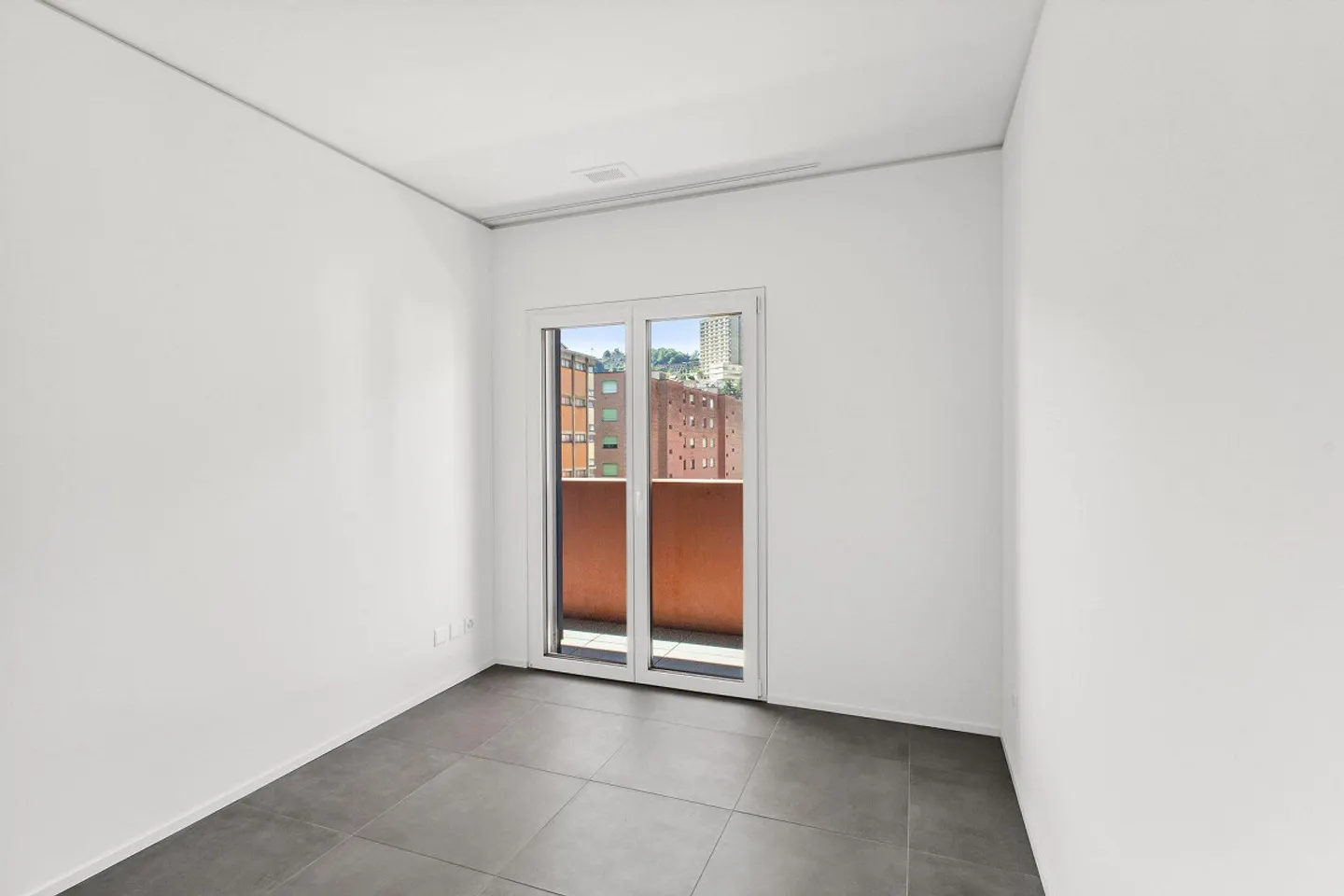 Appartement Moderne avec Terrasse - Photo 8 sur 10