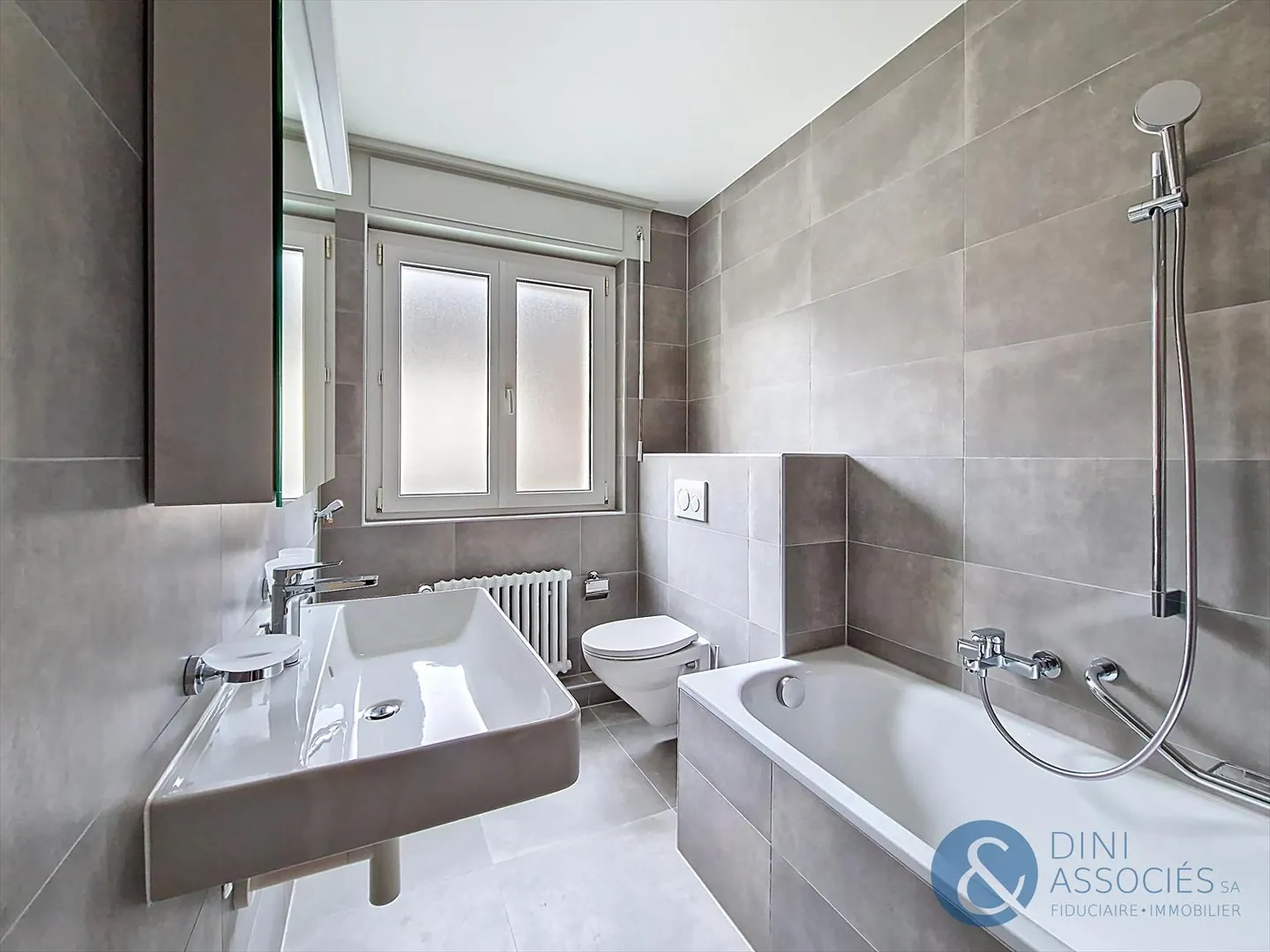 4.5 Room Apartment - Photo 4 of 8