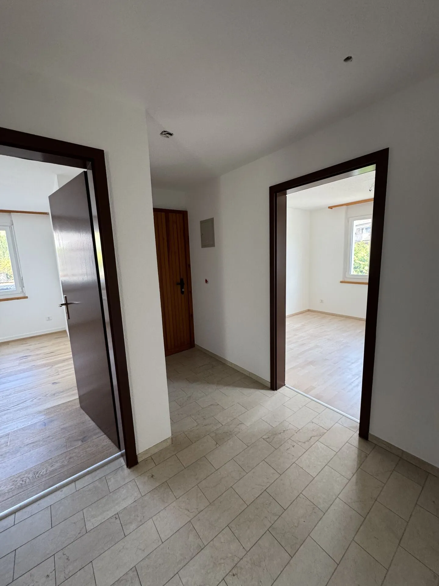 Frisch renovierte Terrassenwohnung mit neuer Küche & Bad - Foto 9 von 12