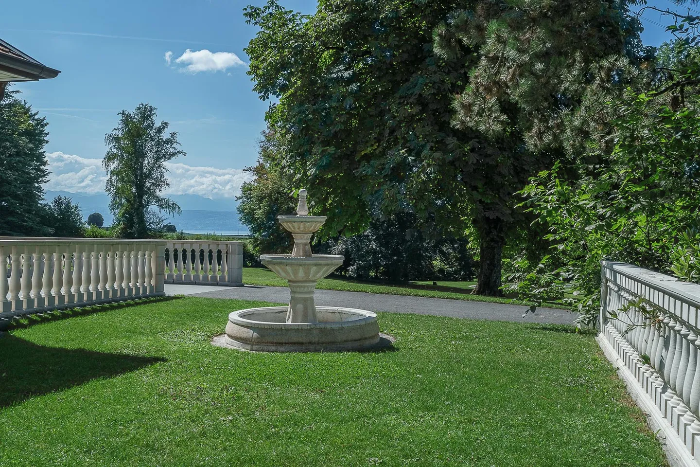 Propriété de plus de 13'000 m² avec dépendance et piscine - Photo 21 sur 24