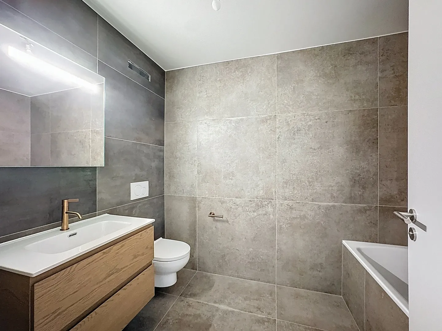 Duplex apartment 4.5 rooms with balcony - Photo 2 of 28