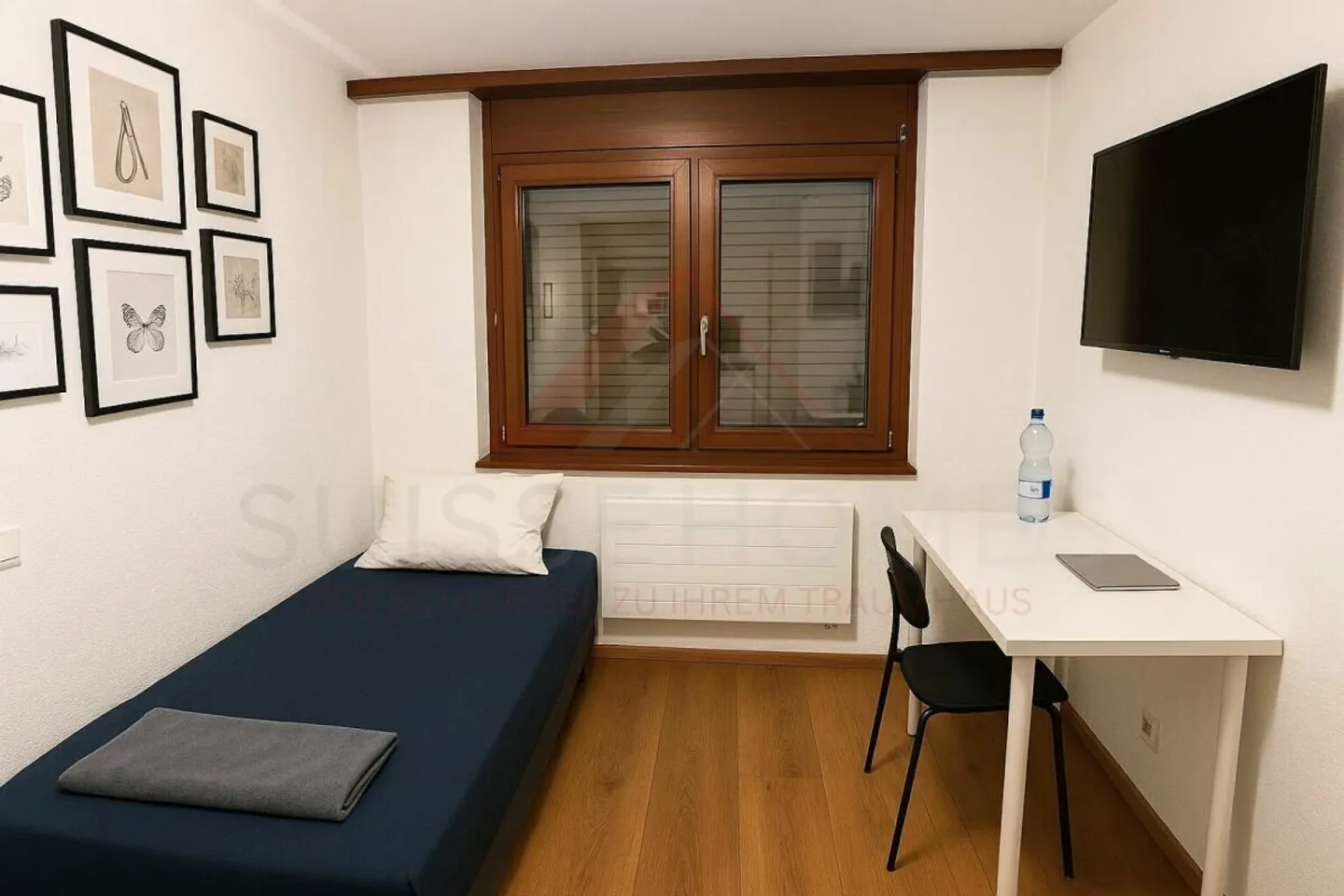 Newly renovated 1-room studio (13 m²) for rent from 01.03.2026 - Photo 1 of 5