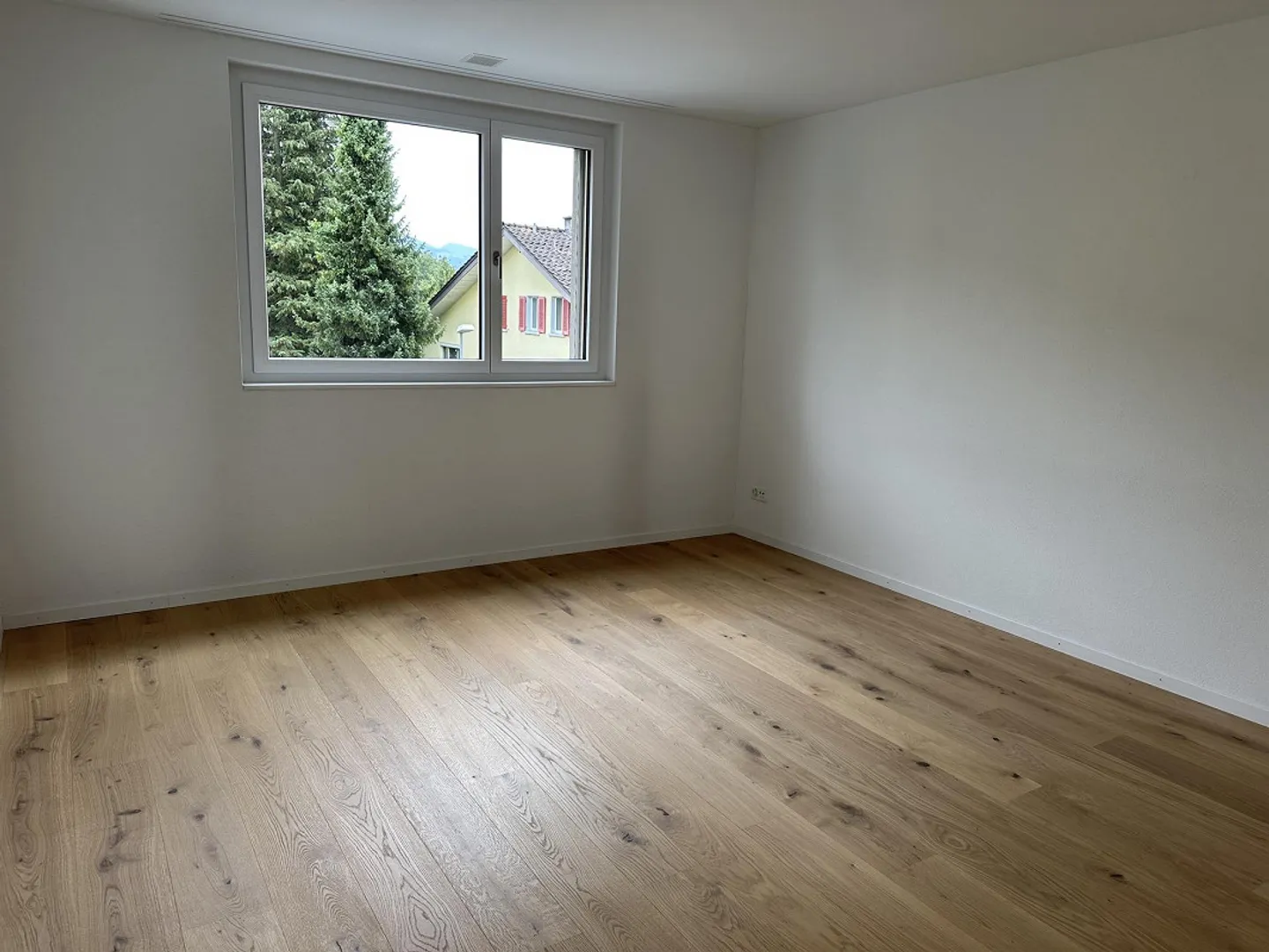 Helle 4.5-Zimmerwohnung - Foto 3 von 8