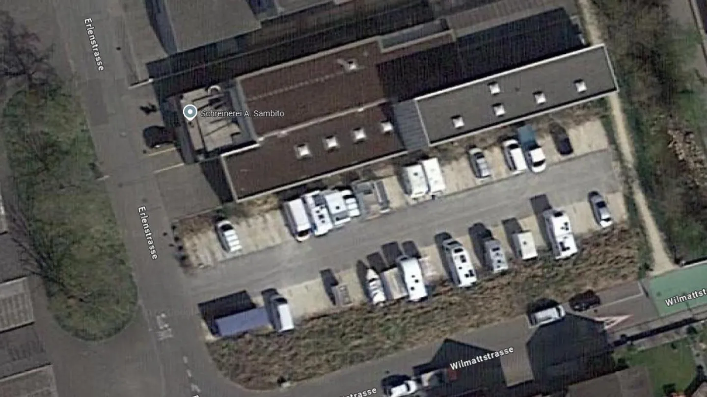 Large parking spaces for rent - Photo 1 of 1