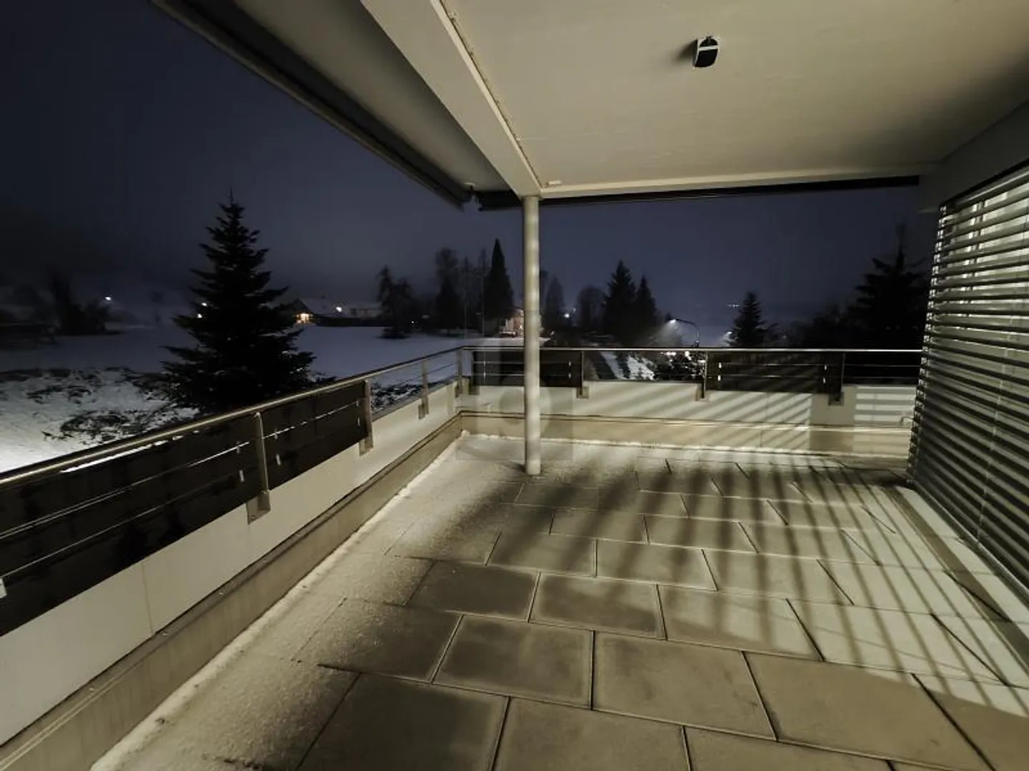 MODERN, WITH LARGE BALCONY - Photo 4 of 6