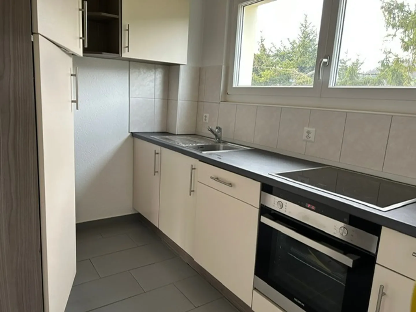 Magnificent 3.5 room apartment - Photo 2 of 6