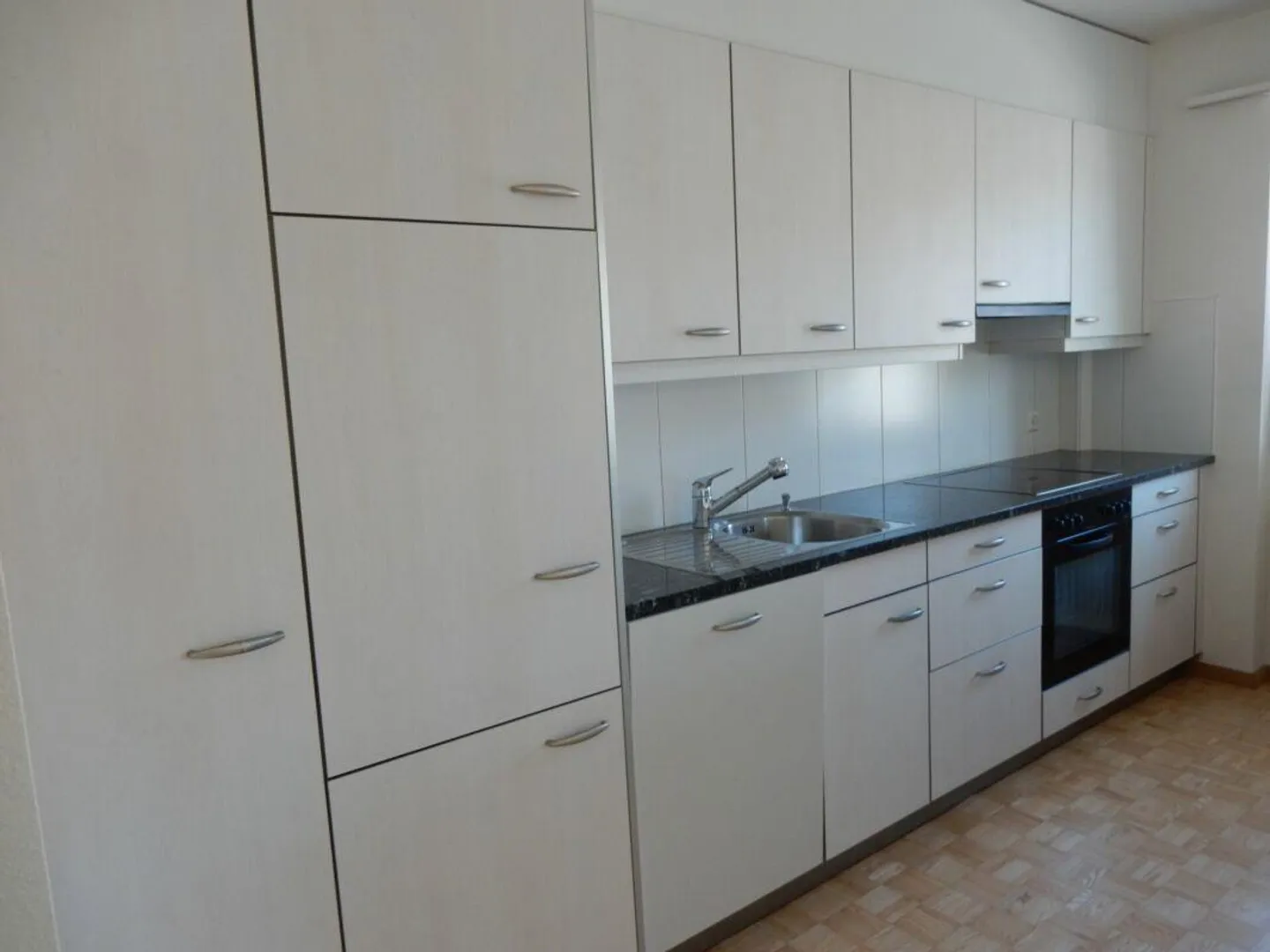 Fully rented multi-family house with 14 apartments - Photo 2 of 10