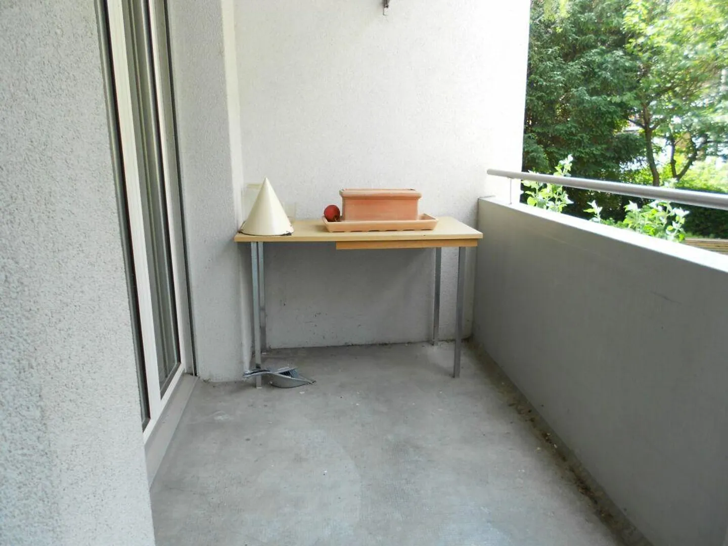 Fully rented multi-family house with 14 apartments - Photo 7 of 10