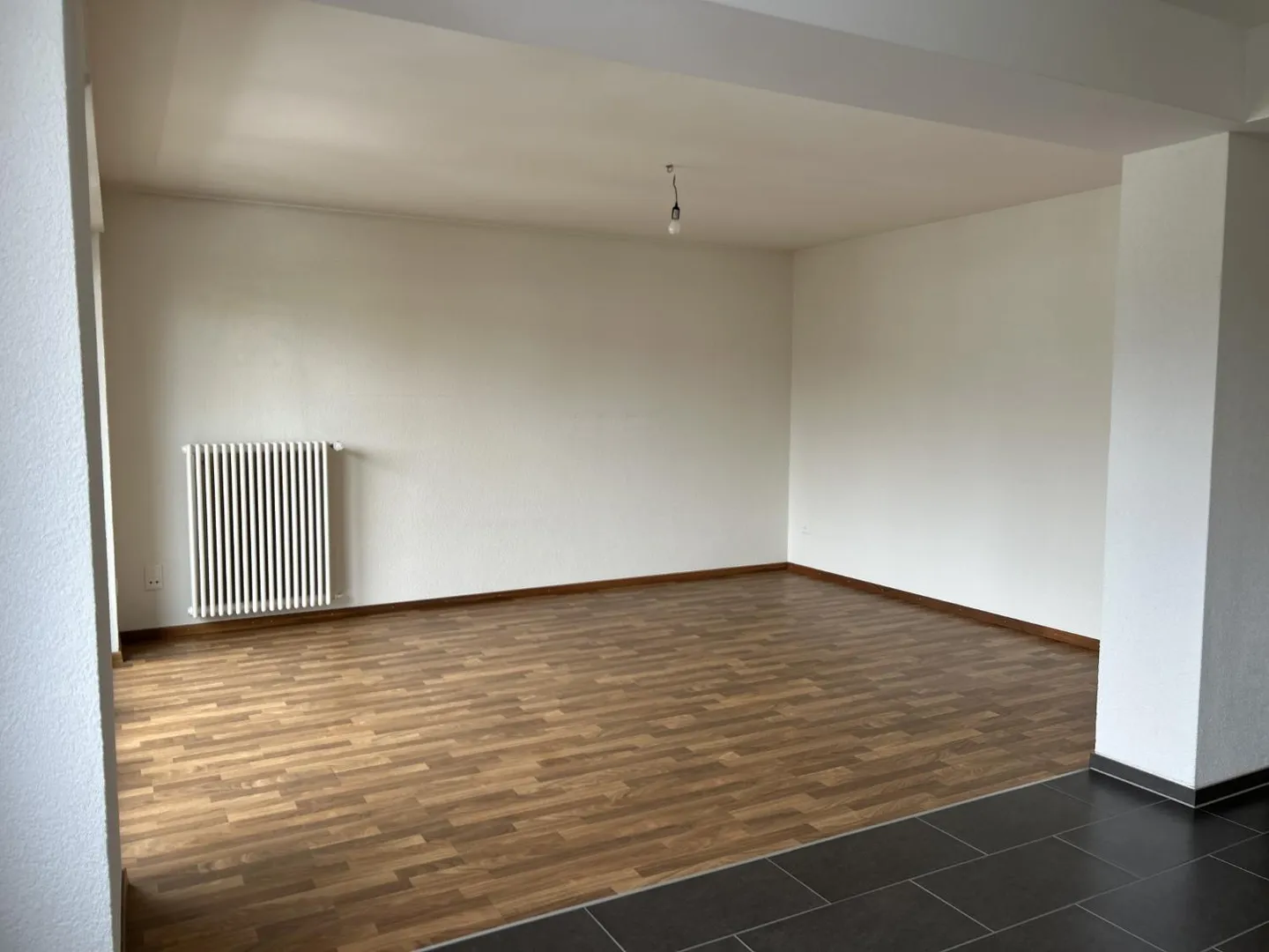 Appartement Charmant avec Balcon - Photo 2 sur 6