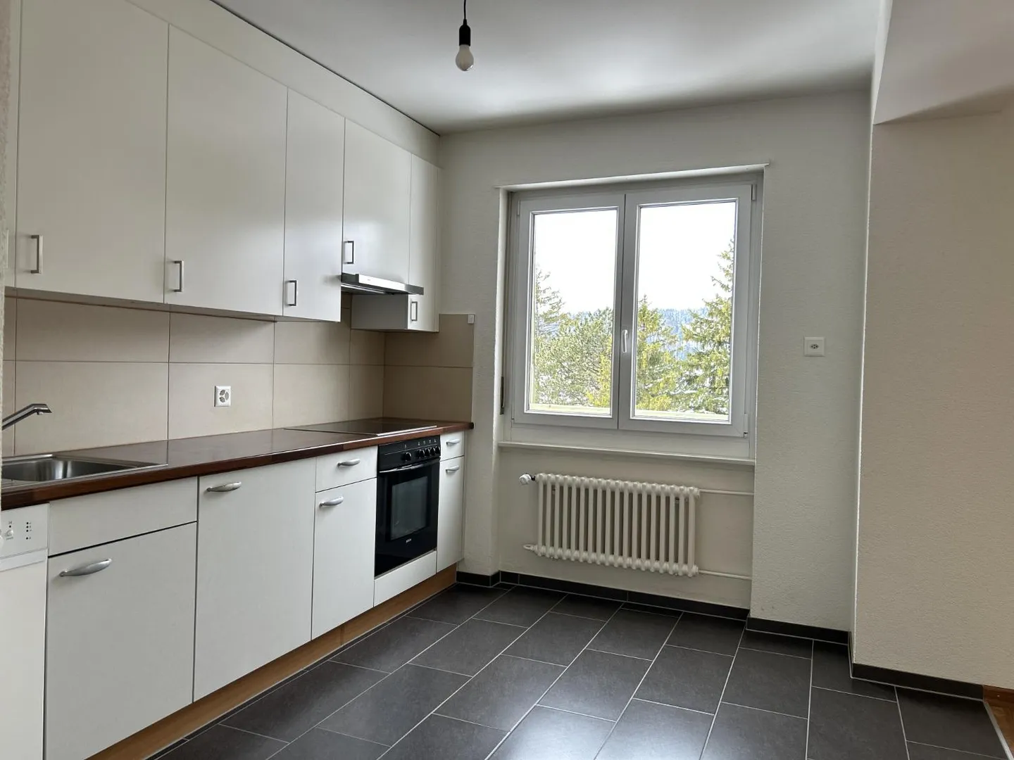 Appartement Charmant avec Balcon - Photo 3 sur 6