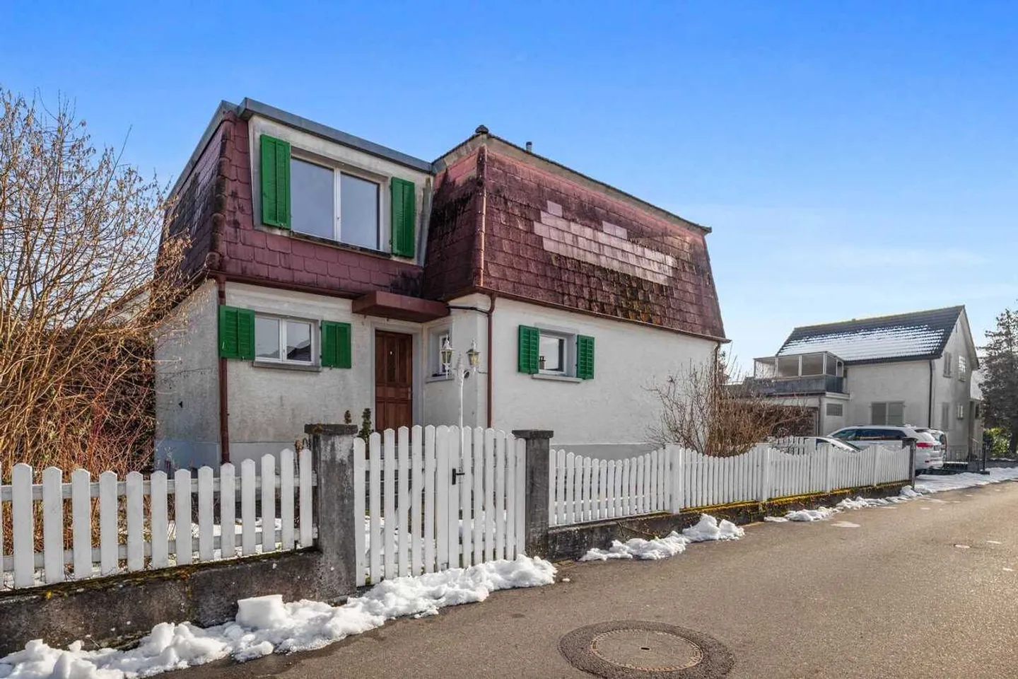 Maison individuelle de 5 pièces avec réserve de construction et jardin à vendre à Wohlen - Photo 1 sur 6