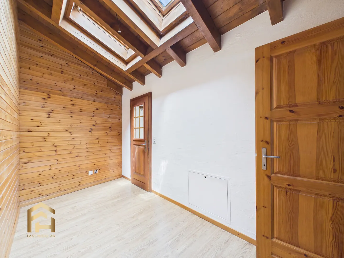Two apartments, one house, many possibilities charming Walliser house - Photo 7 of 13