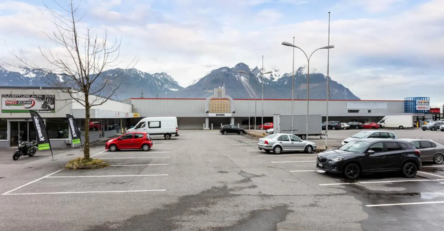 582 m2 Werkstatt im Erdgeschoss - Mehrere Parkplätze - Höhe 4.5 - Foto 4 von 6