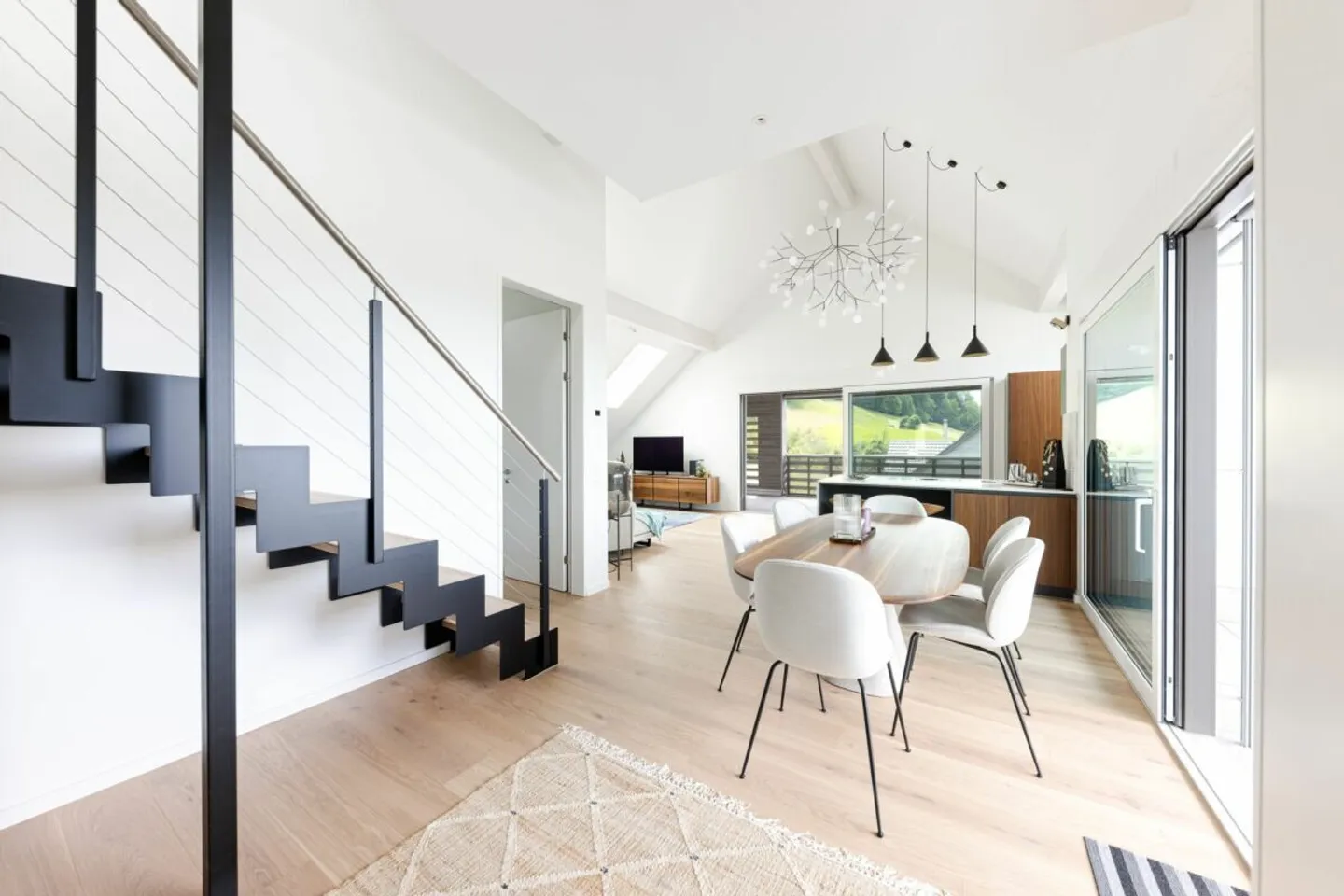 SPEICHERSCHWENDI: Luxurious penthouse apartment with unobstructed Lake Constance panorama near St. Gallen - Photo 5 of 10