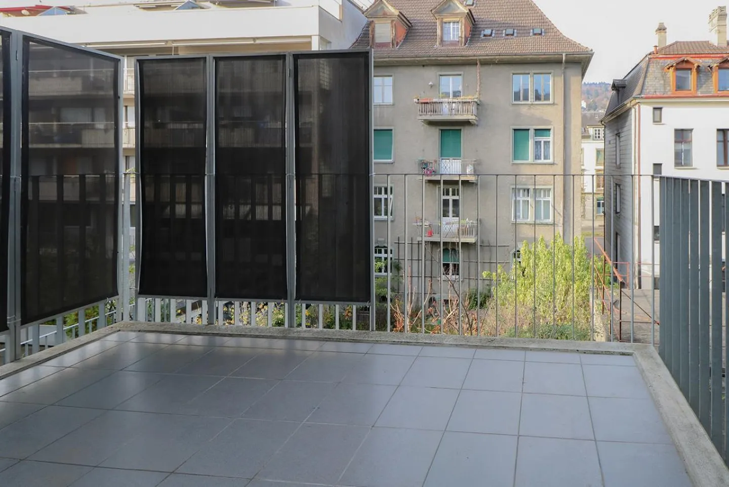 Duplex apartment with modern character - Photo 7 of 11