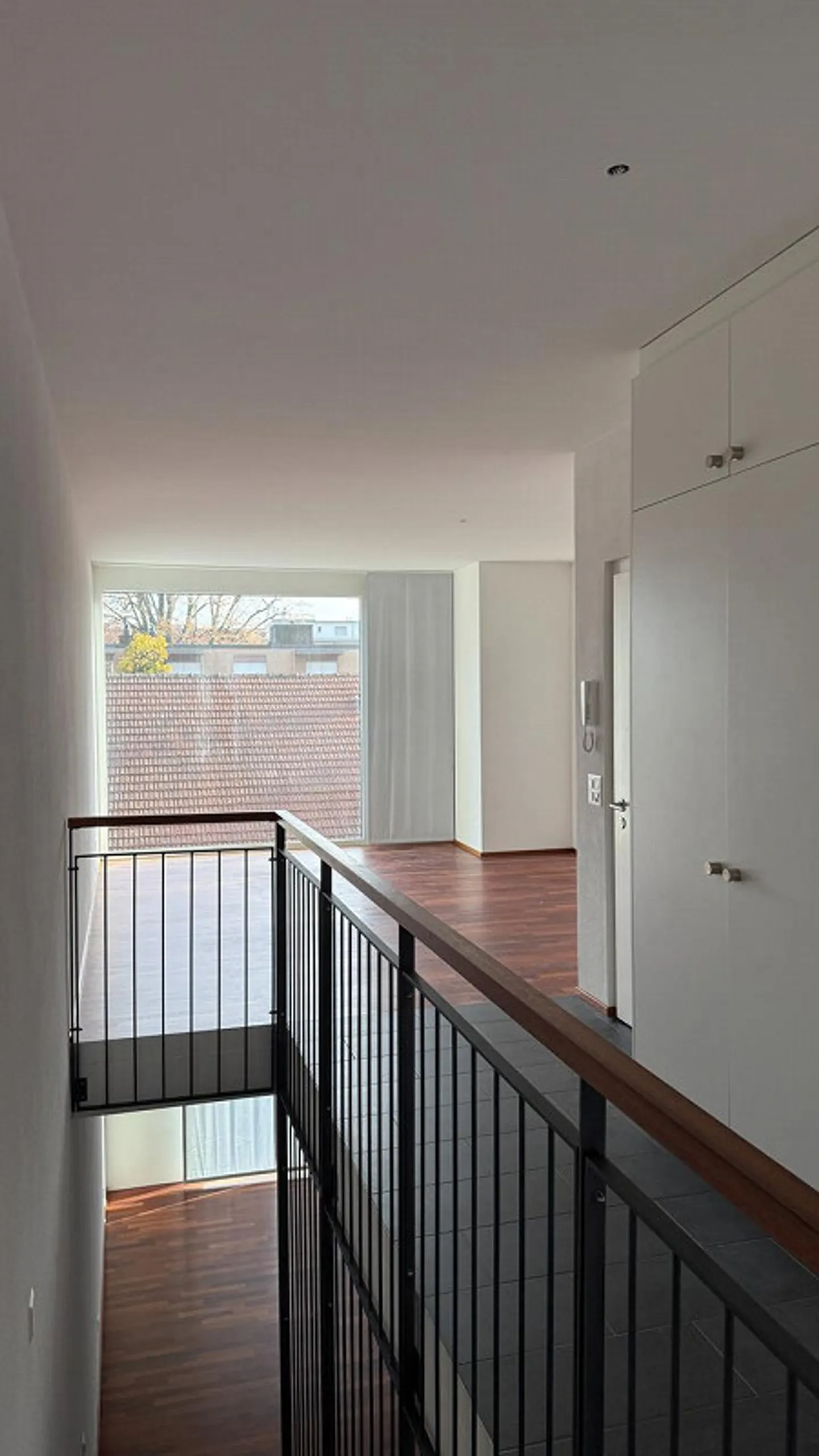 Duplex apartment with modern character - Photo 10 of 11