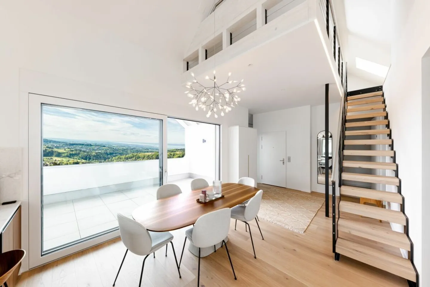 SPEICHERSCHWENDI: Luxurious penthouse apartment with unobstructed Lake Constance panorama near St. Gallen - Photo 1 of 10