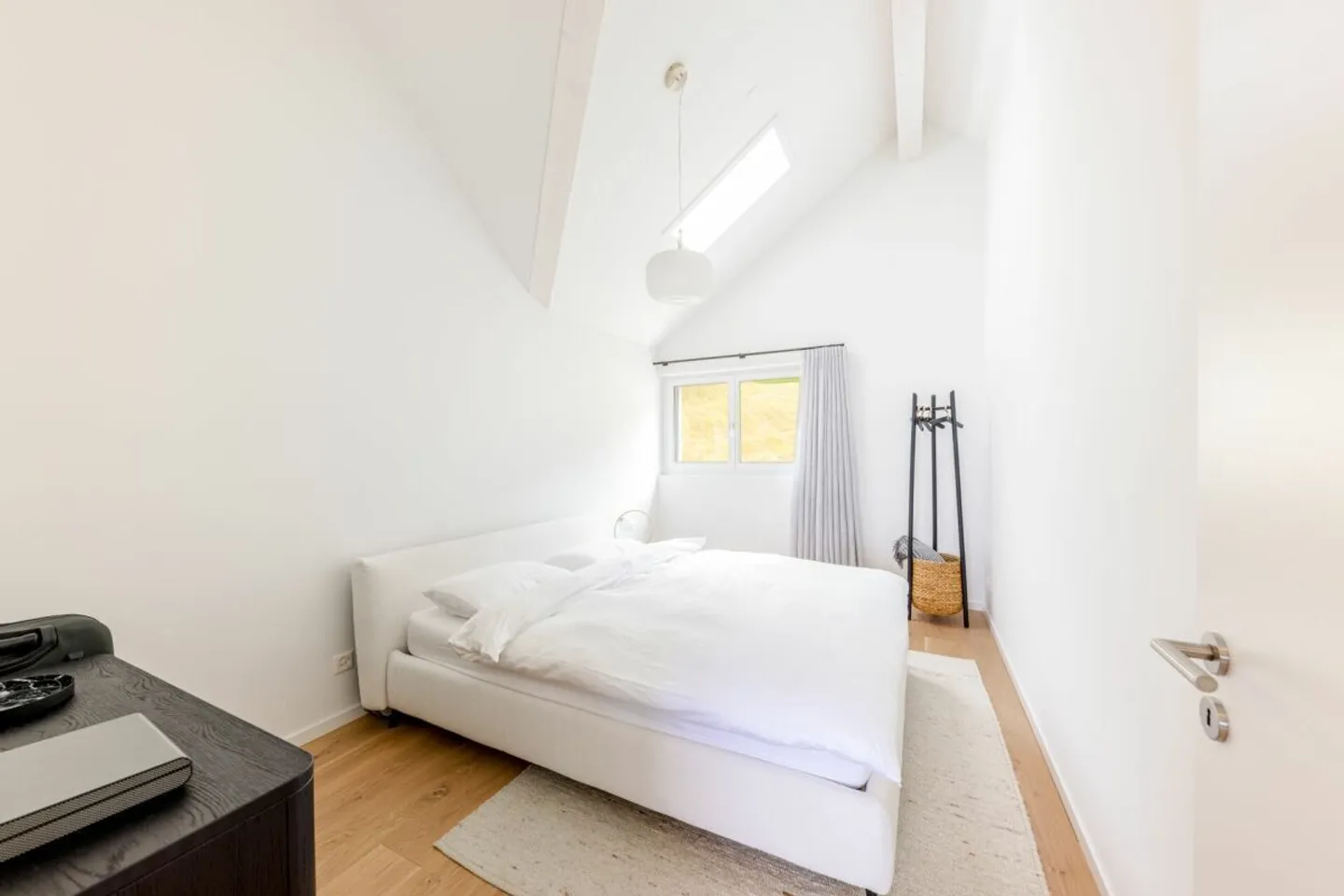 SPEICHERSCHWENDI: Luxurious penthouse apartment with unobstructed Lake Constance panorama near St. Gallen - Photo 6 of 10