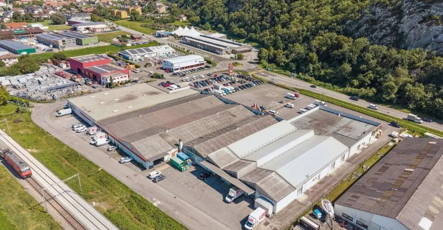 582 m2 Werkstatt im Erdgeschoss - Mehrere Parkplätze - Höhe 4.5 - Foto 6 von 6
