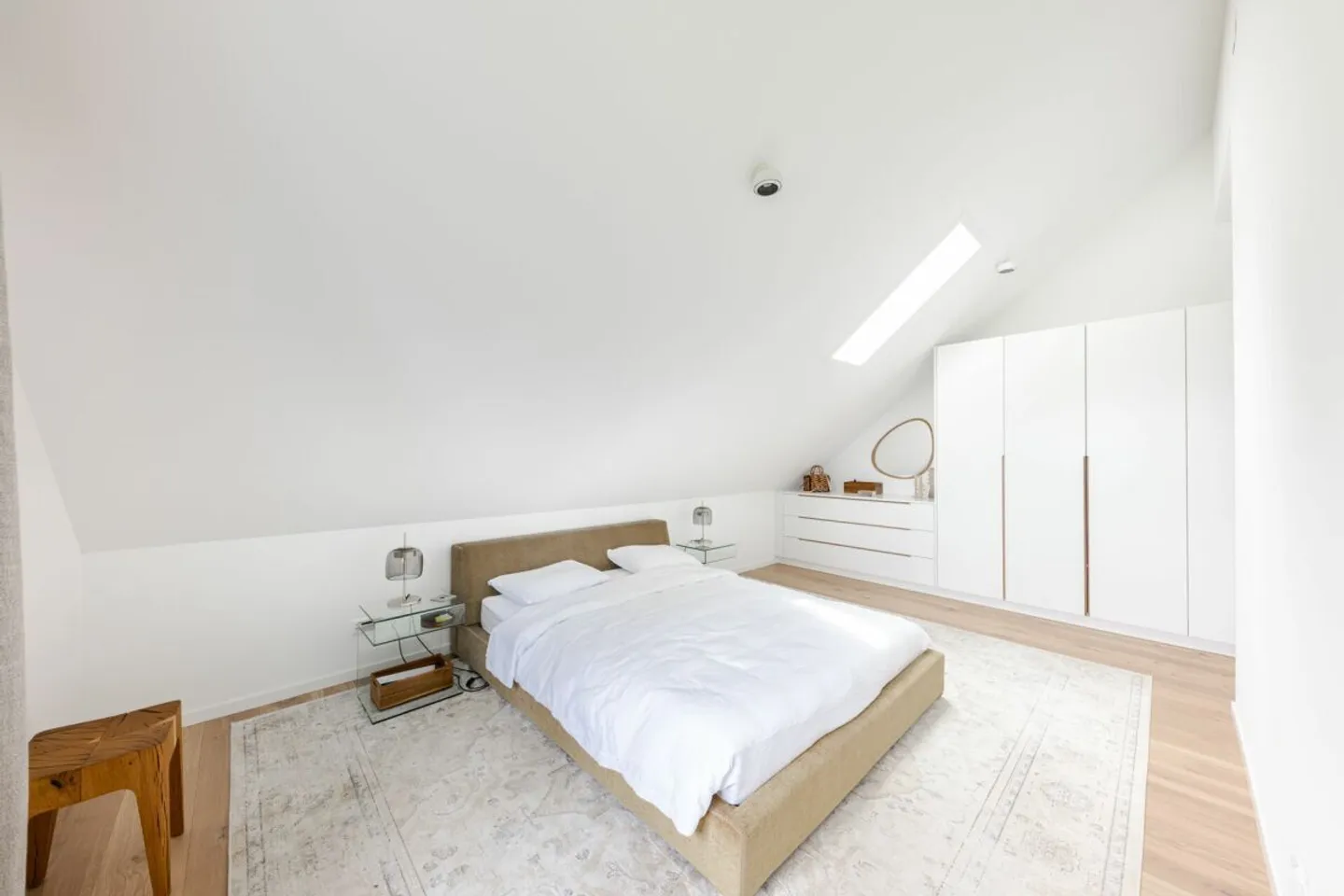 SPEICHERSCHWENDI: Luxurious penthouse apartment with unobstructed Lake Constance panorama near St. Gallen - Photo 8 of 10