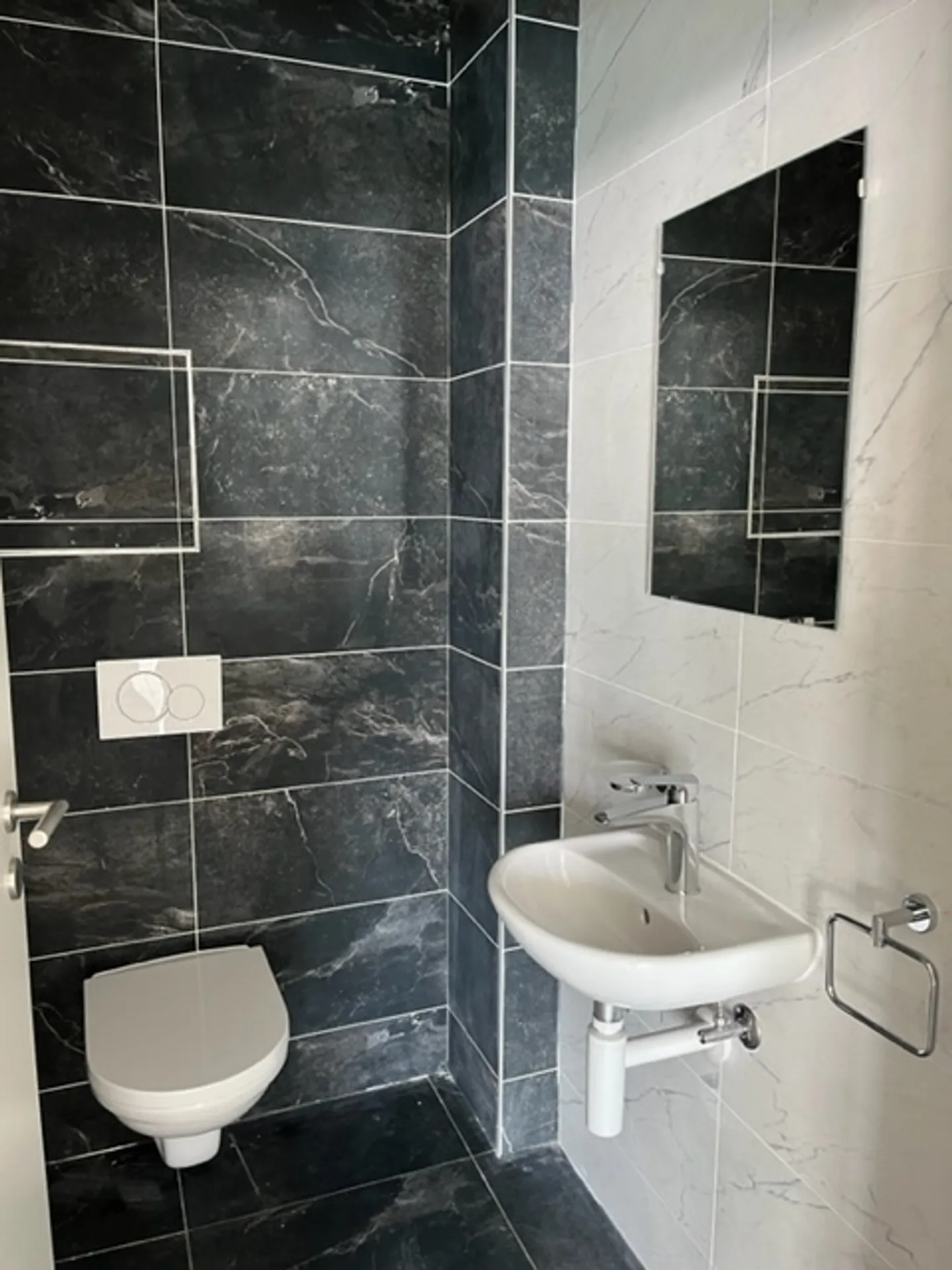 Appartement moderne 2,5 pièces - Photo 3 sur 6