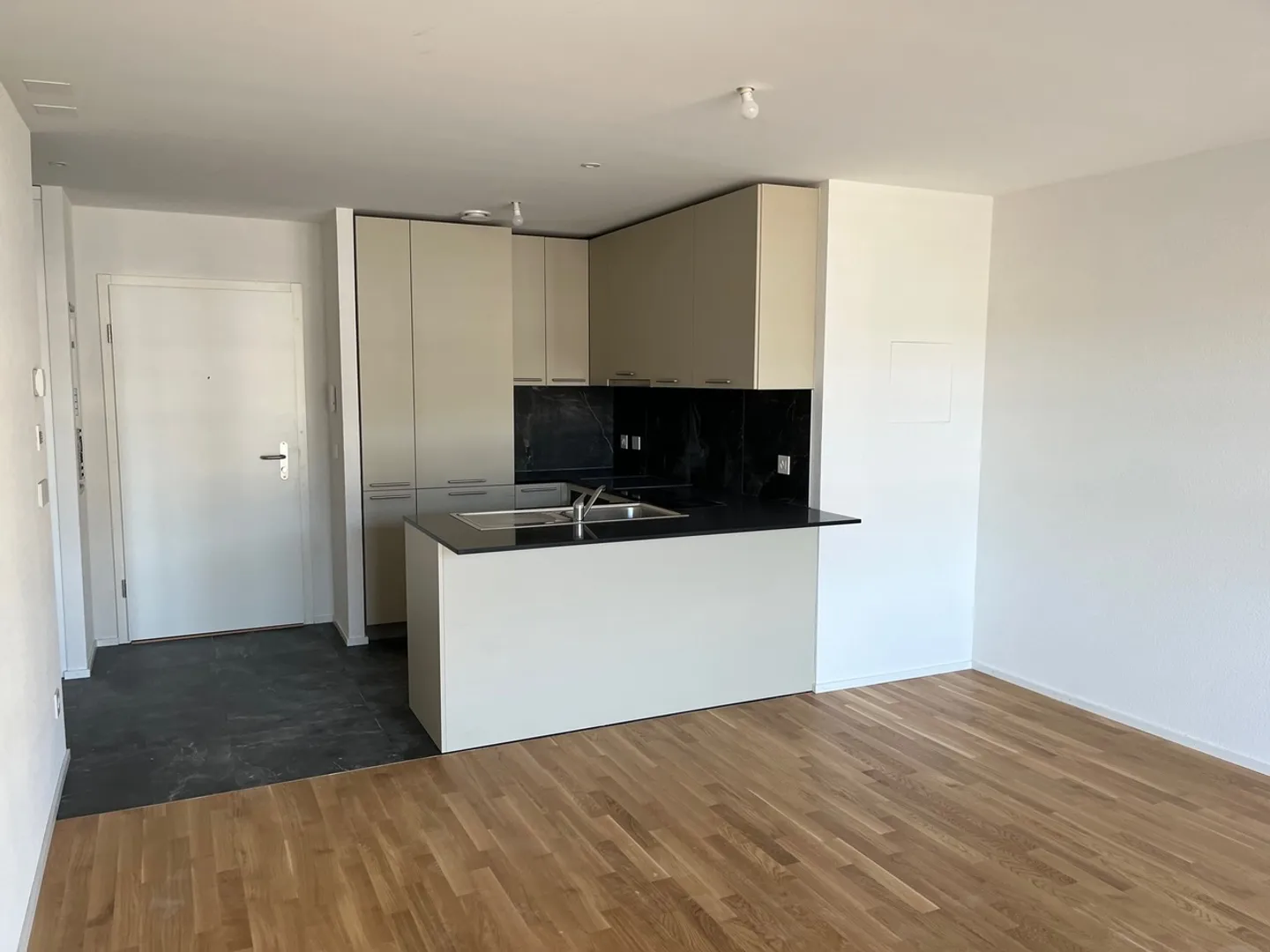 Appartement moderne 2,5 pièces - Photo 5 sur 6