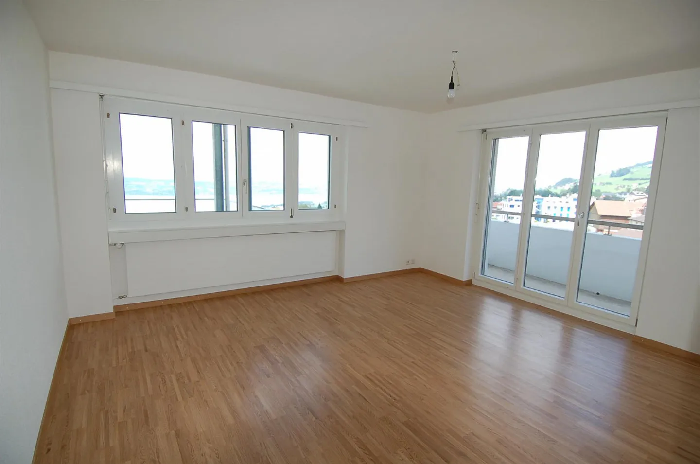 4.5-room apartment in a central location in Schindellegi - Photo 3 of 6