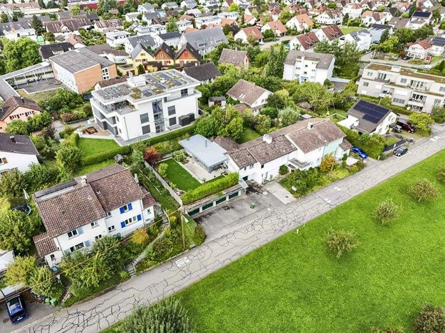 INVEST WHERE LOCATION AND RETURN CONVINCE - Photo 7 of 7