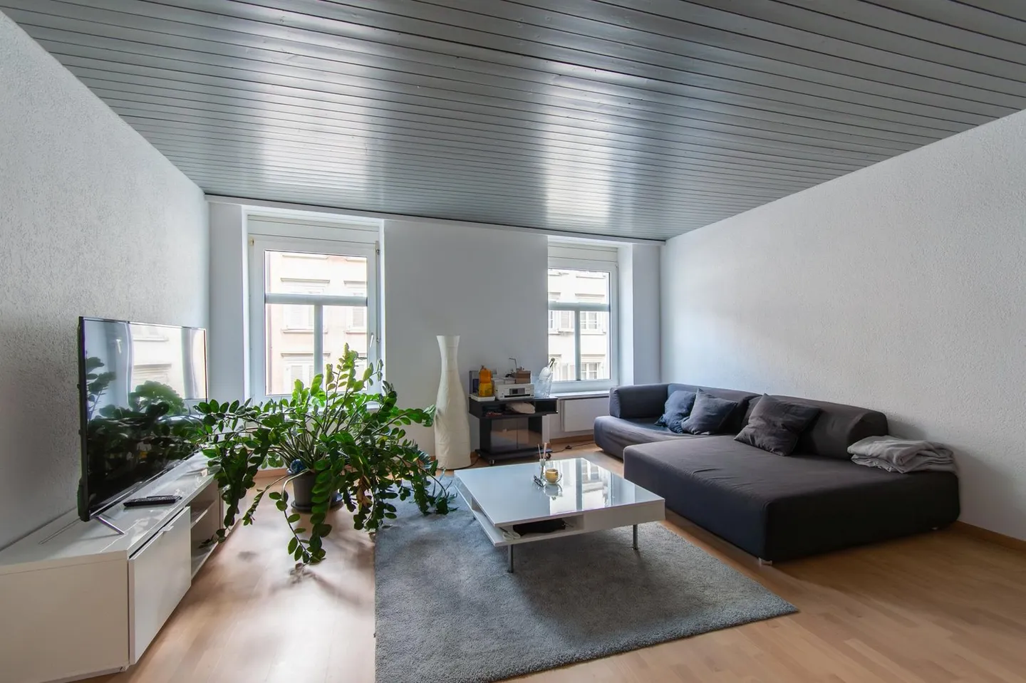 Appartement central de 3,5 pièces en ville - Photo 3 sur 9