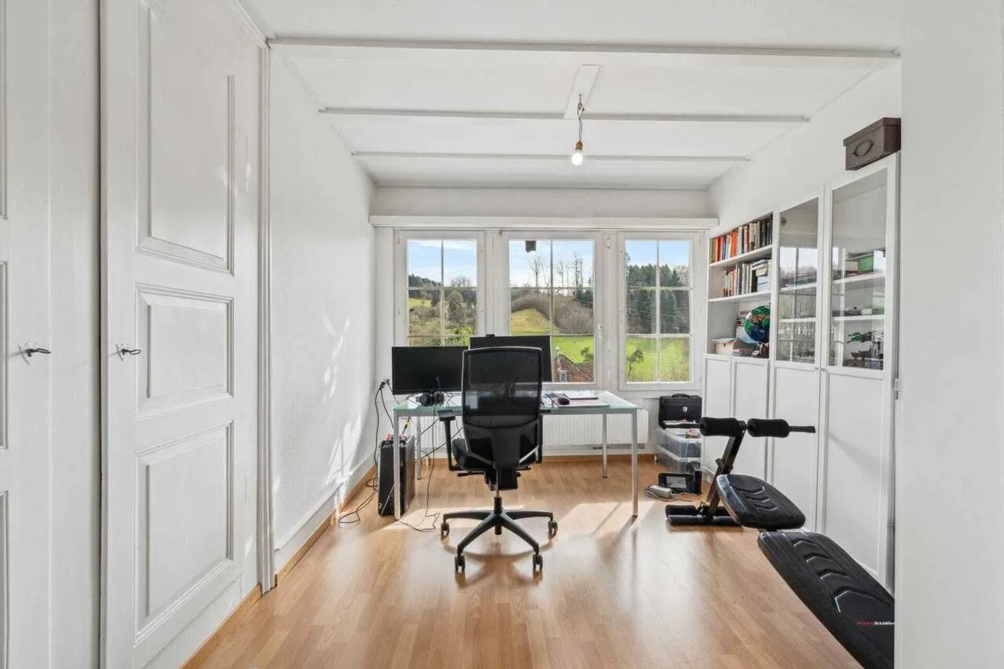 Immeuble multifamilial entièrement loué avec potentiel à Safenwil - 3 unités et terrain à bâtir ! - Photo 7 sur 13