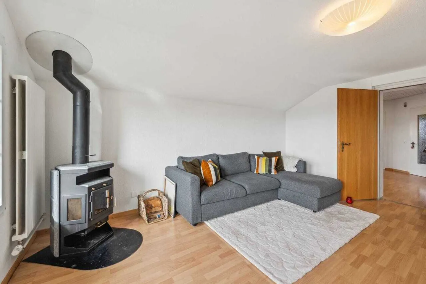 Immeuble multifamilial entièrement loué avec potentiel à Safenwil - 3 unités et terrain à bâtir ! - Photo 8 sur 13