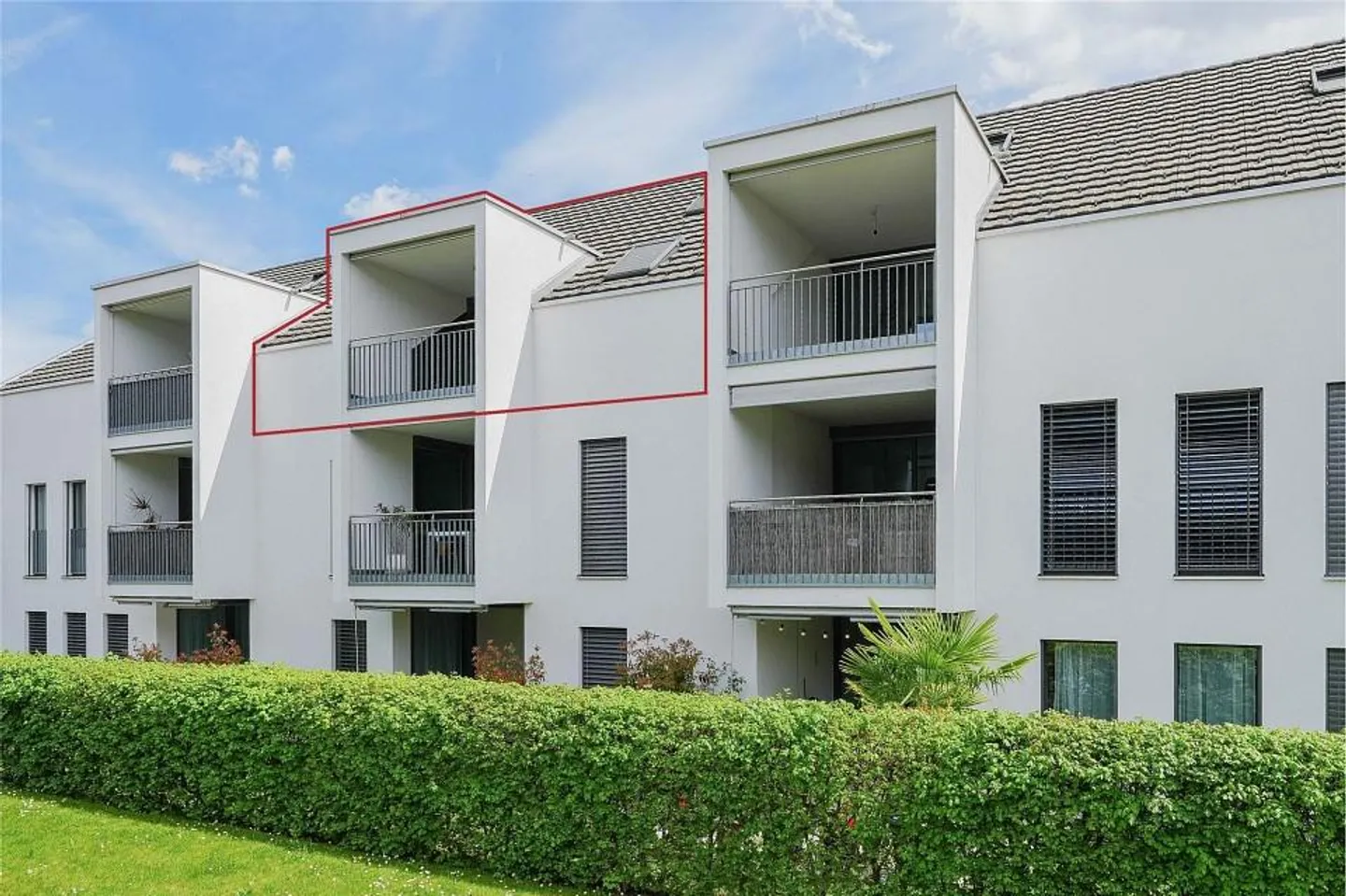 Calme et bien entretenu : appartement sous les combles de 2,5 pièces avec galerie - Photo 4 sur 13