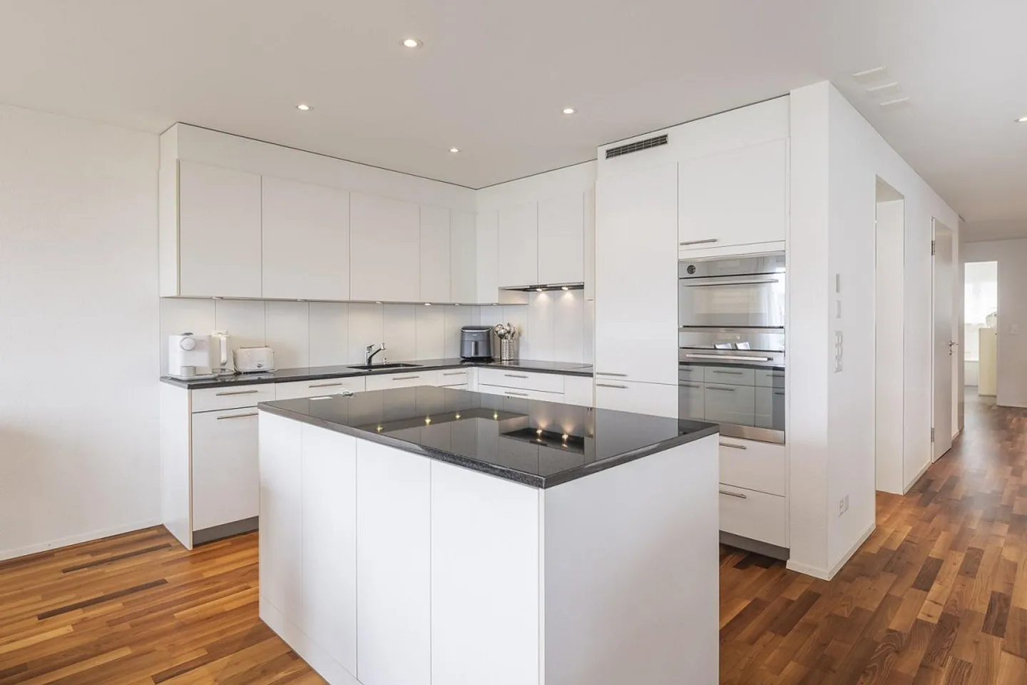 Appartamento 4.5 locali a Hombrechtikon - vivere spazioso con balcone soleggiato - Foto 3 di 7