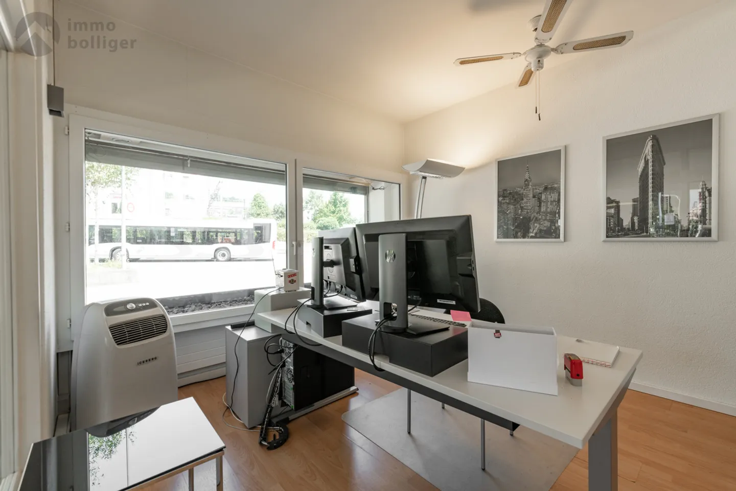 Visible. Central. Versatile: Your new commercial building in Aarburg - Photo 4 of 13