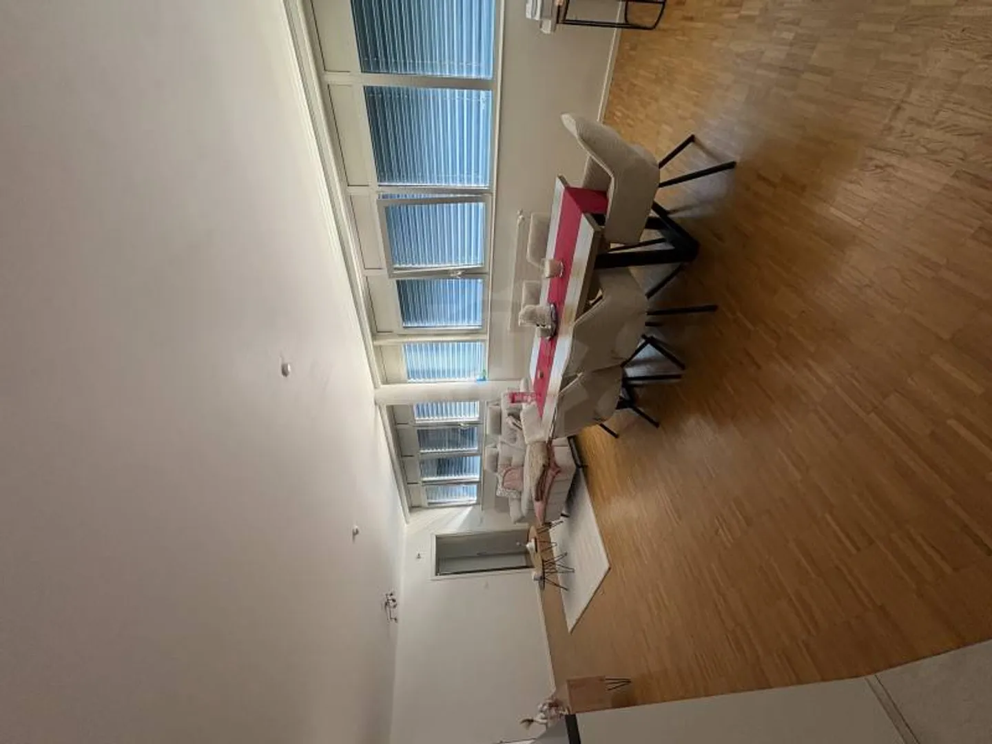 Charming apartment - Nyon - Photo 3 of 5
