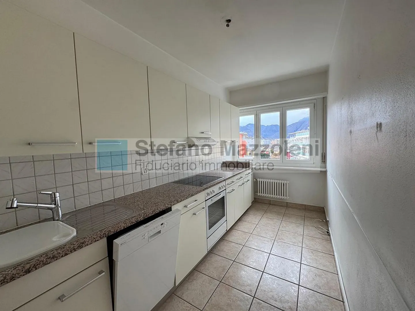 Appartamento Incantevole con Balcone - Foto 4 di 9