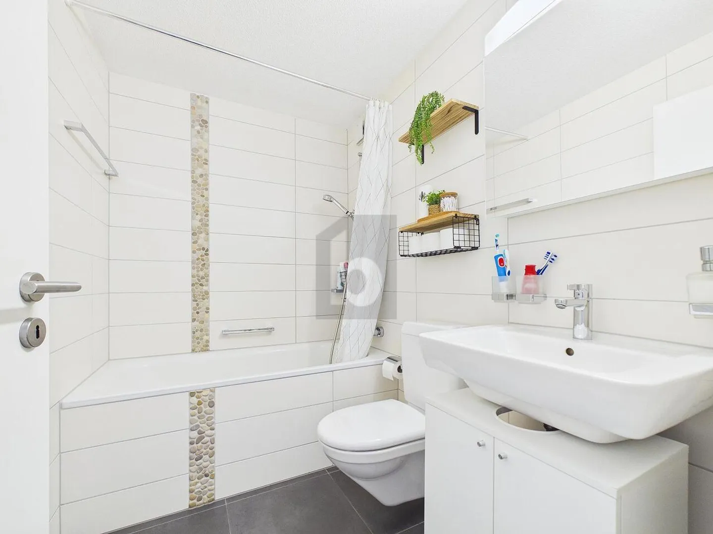 Charming Attic Apartment in Aeschi - Photo 5 of 6