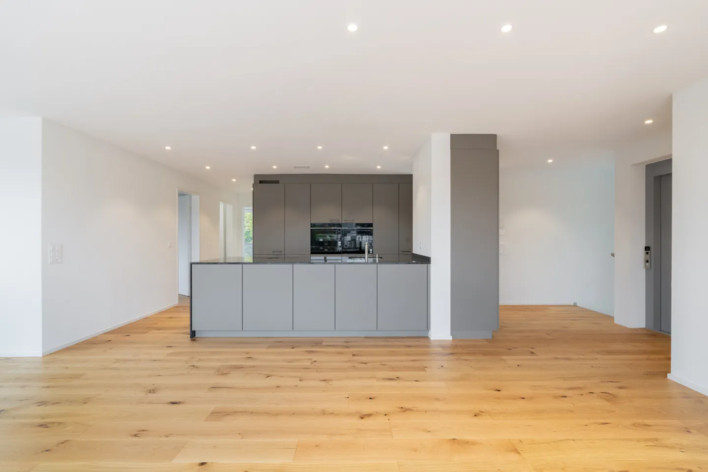 Moderne et économe en énergie – Appartement en attique de 4,5 pièces Minergie-P - Photo 4 sur 13