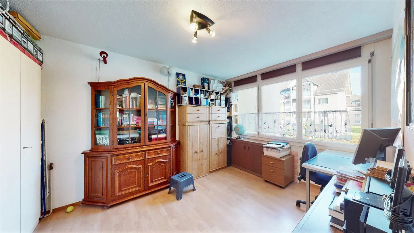 Appartamento confortevole di 3,5 stanze nel verde - Foto 9 di 13
