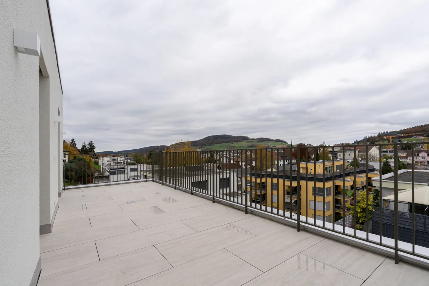 Moderne et économe en énergie – Appartement en attique de 4,5 pièces Minergie-P - Photo 13 sur 13