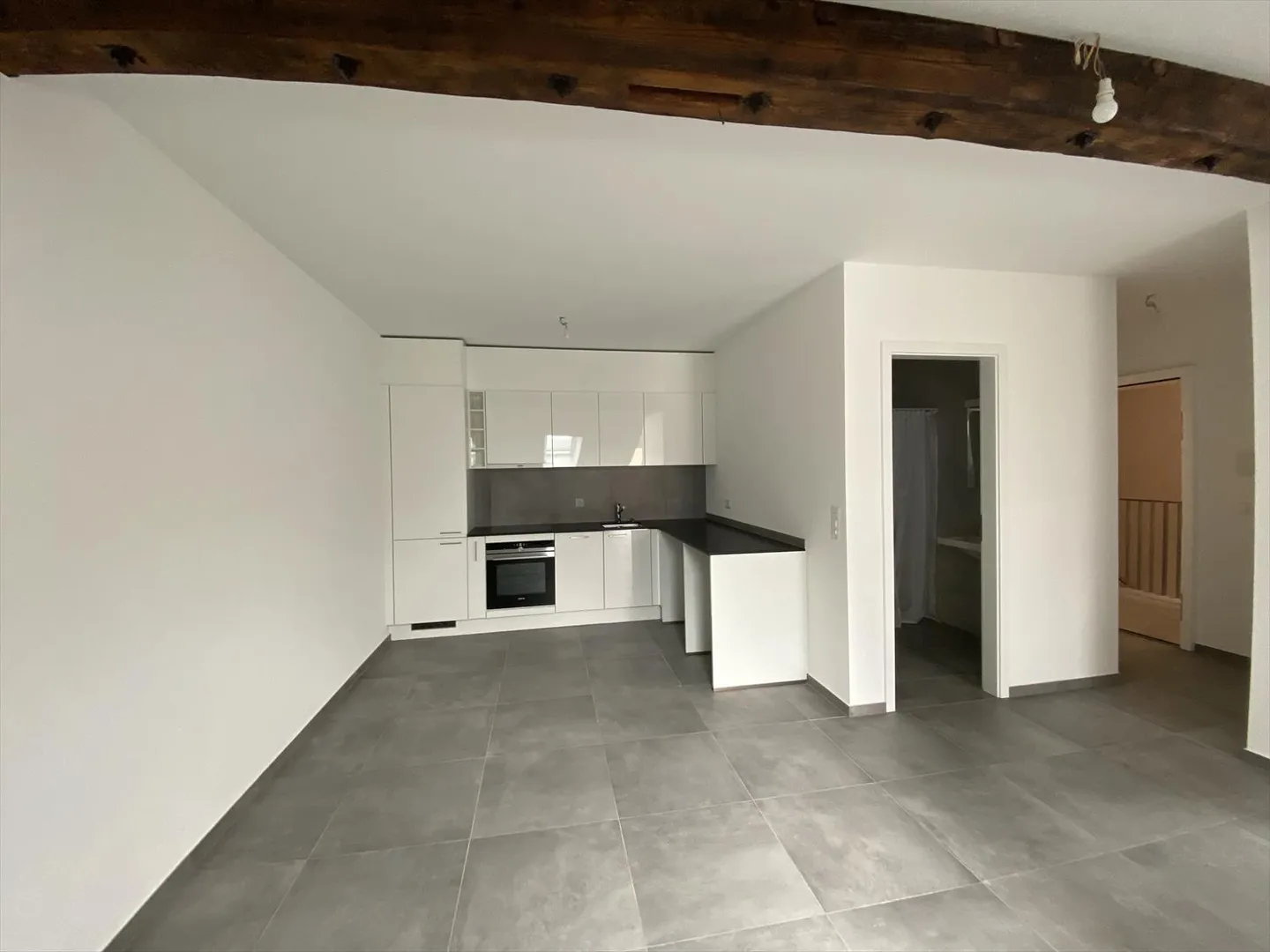 Appartement 2.5 pièces - Photo 4 sur 6