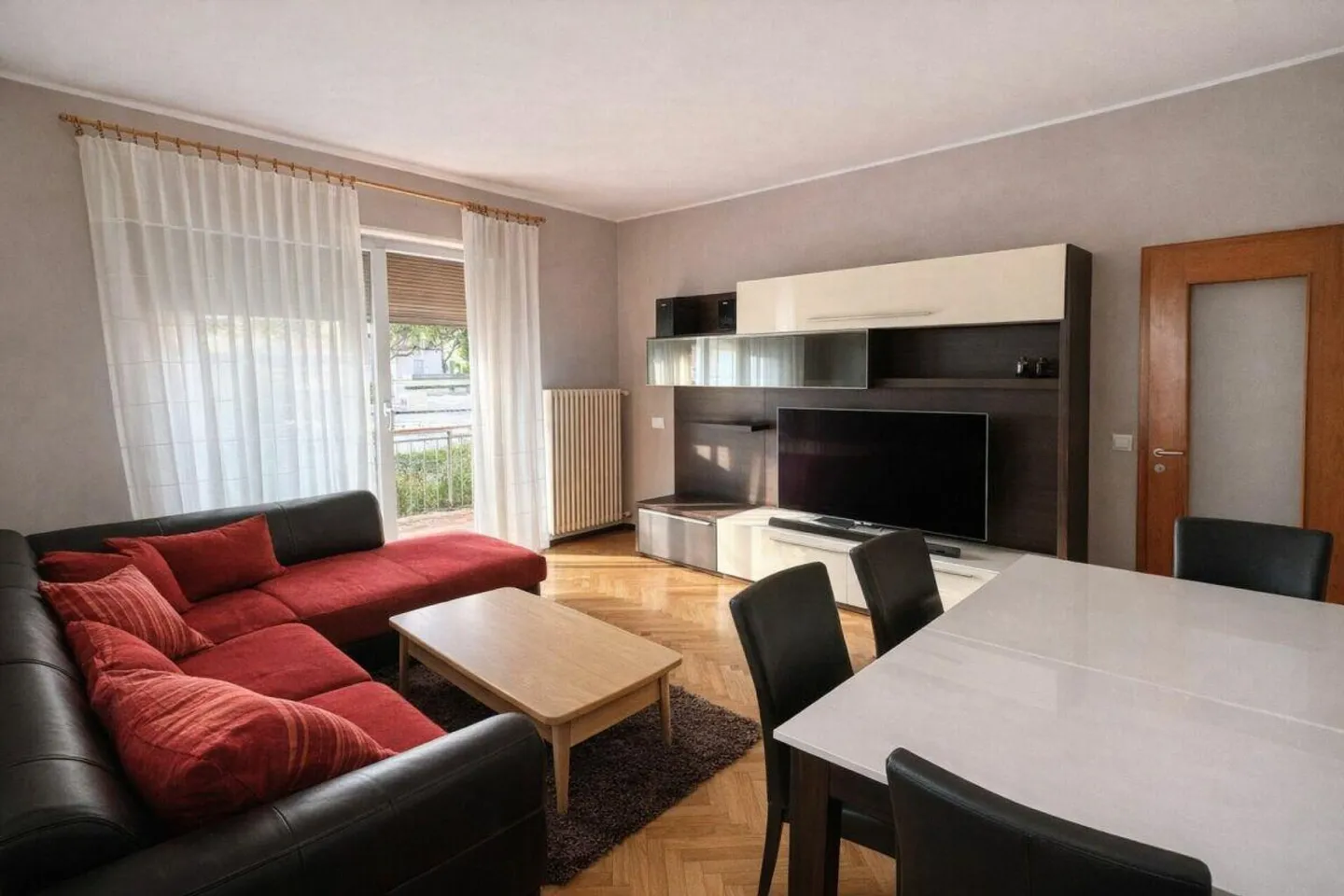 Appartamento accogliente di 3,5 locali - Foto 2 di 7