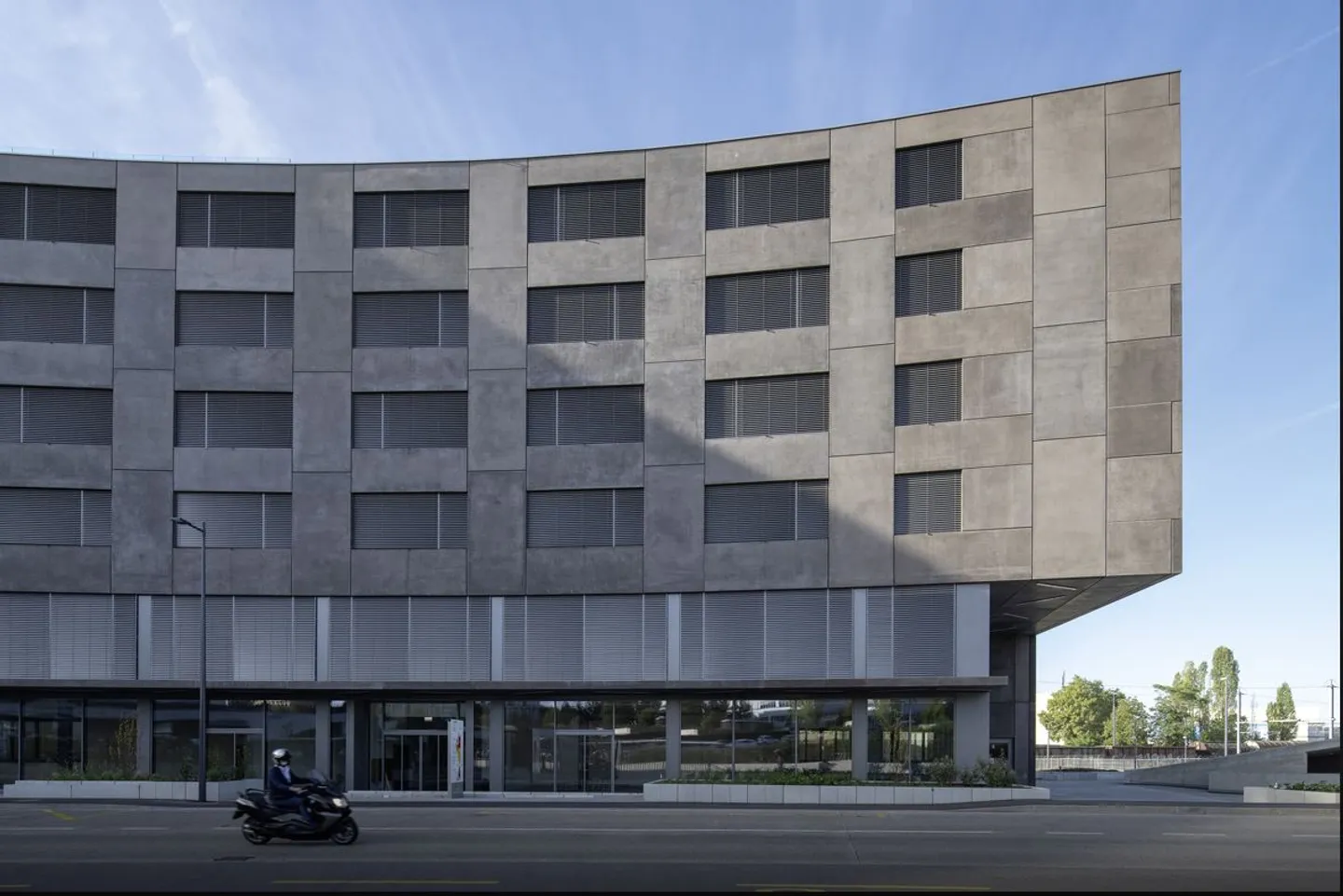 Gemischte Flächen zur Miete Meyrin ZIMEYSA Von 75 bis 1.000 m² Modernes & helles Gebäude - Foto 2 von 10