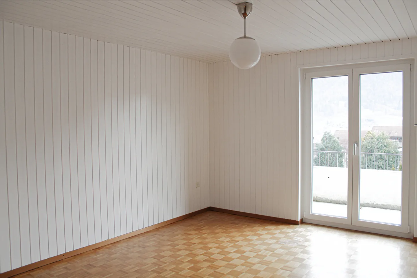 For rent: 3.5 room apartment on the first floor with balcony and attic - Photo 7 of 17