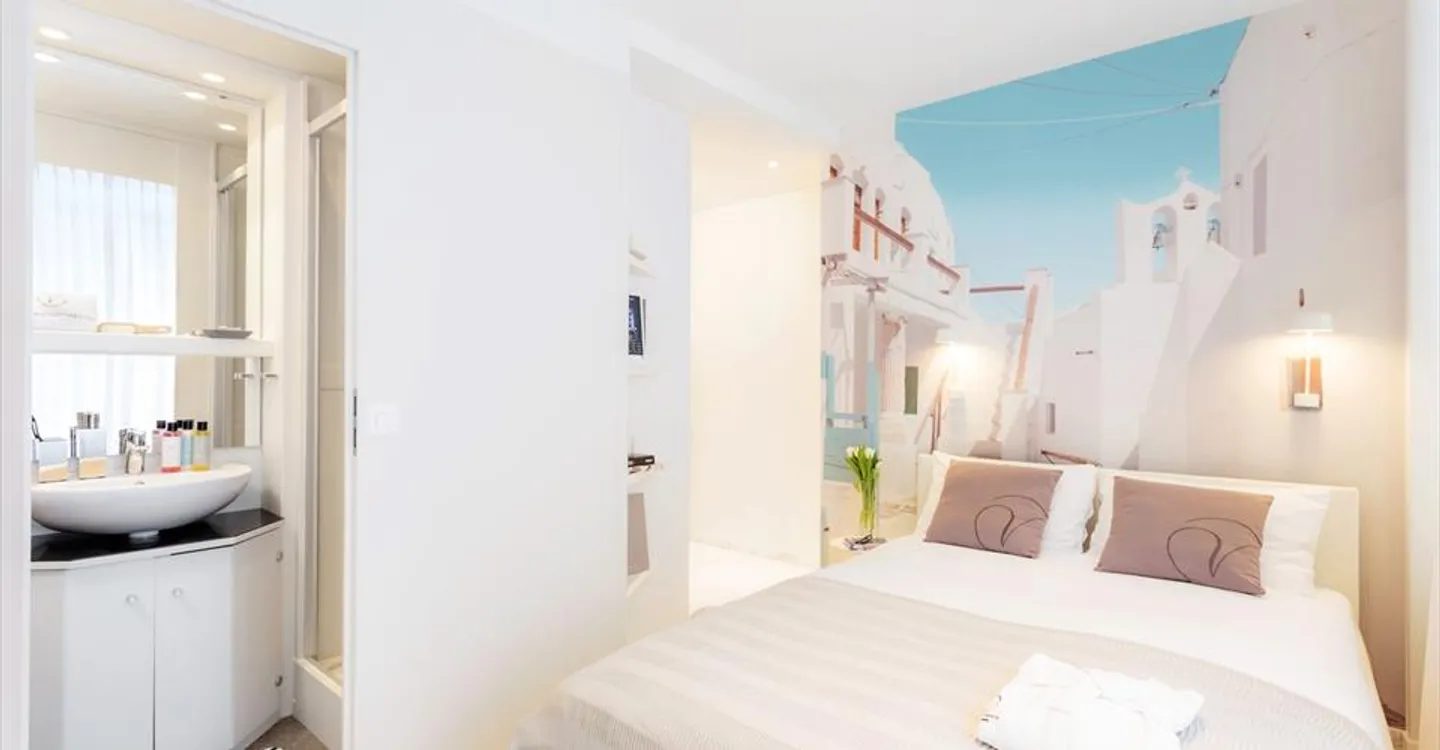 Charming Studio Apartment - Photo 1 of 4