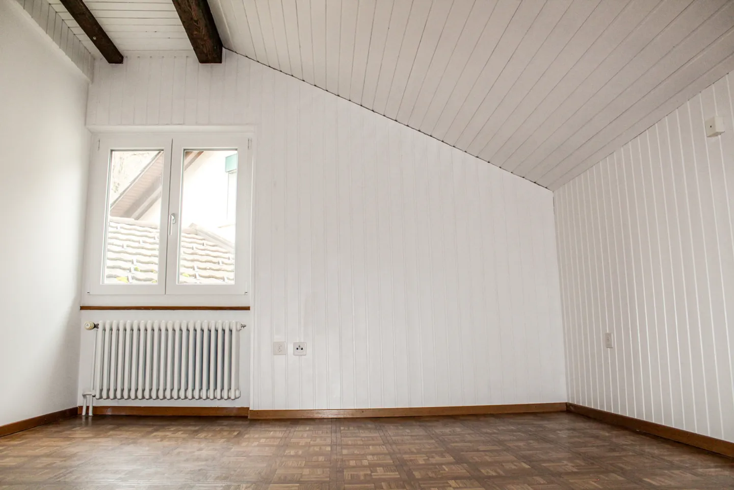 For rent: 3.5 room apartment on the first floor with balcony and attic - Photo 12 of 17