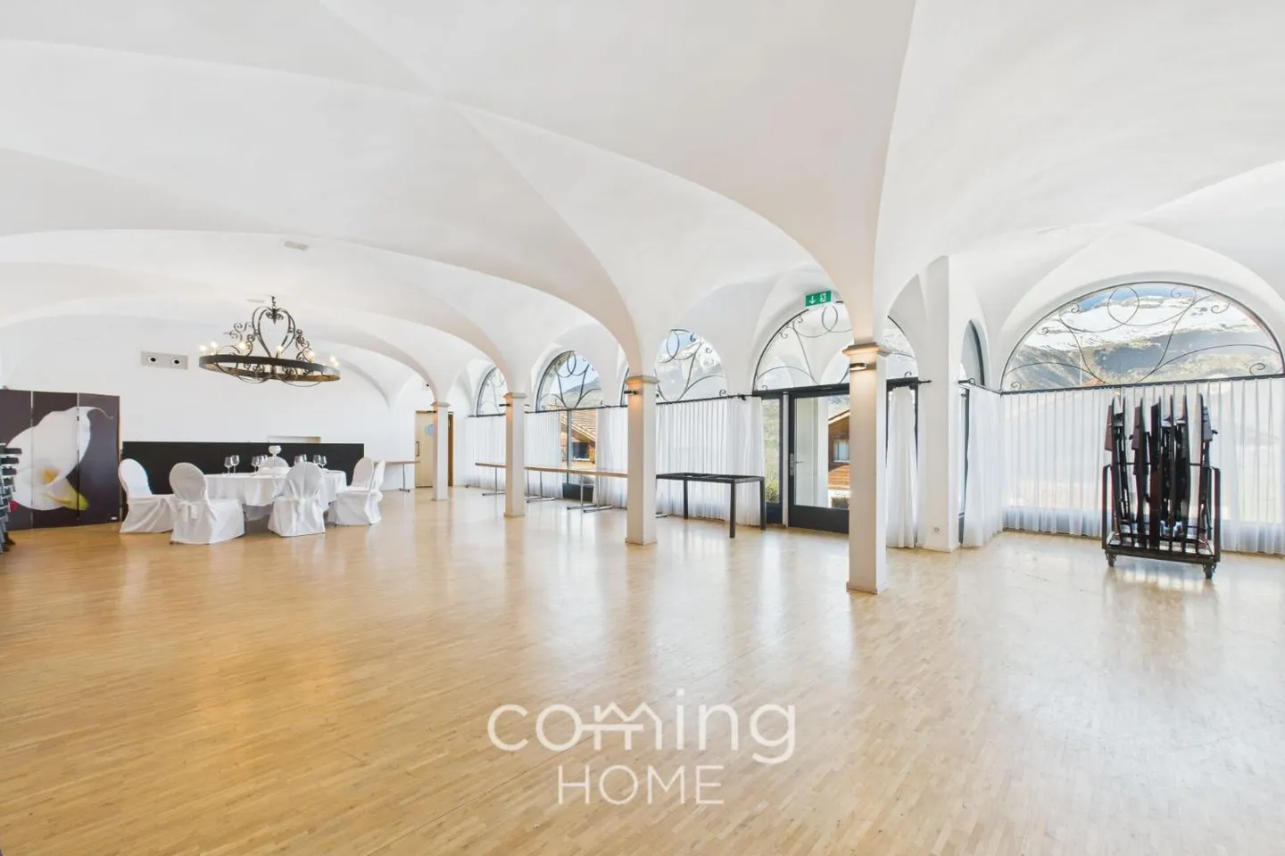 Propriété de projet attrayante avec conversion approuvée en espace résidentiel - Photo 6 sur 12