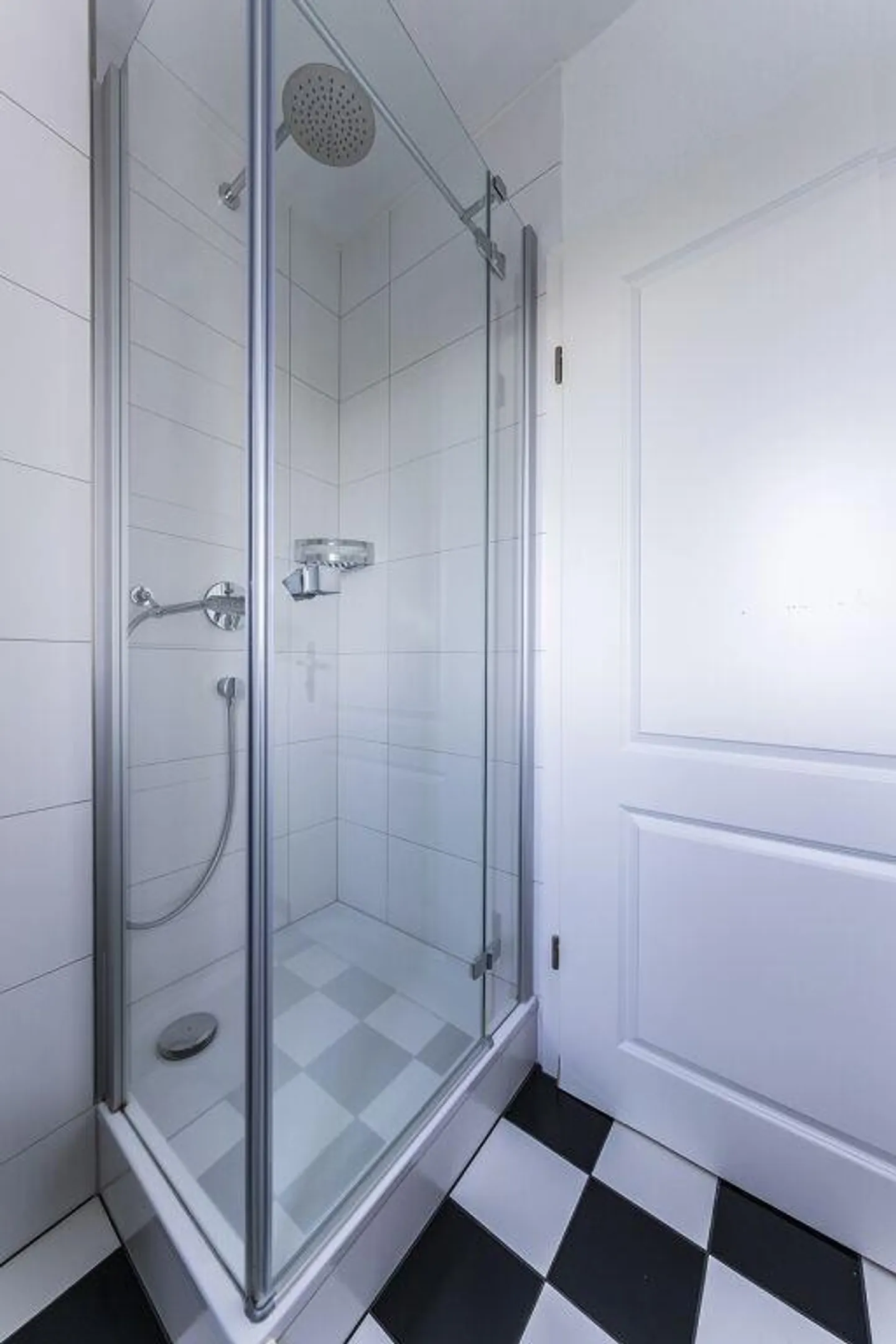 Modern 1.0 room apartment in the heart of St. Gallen for rent - Photo 1 of 6