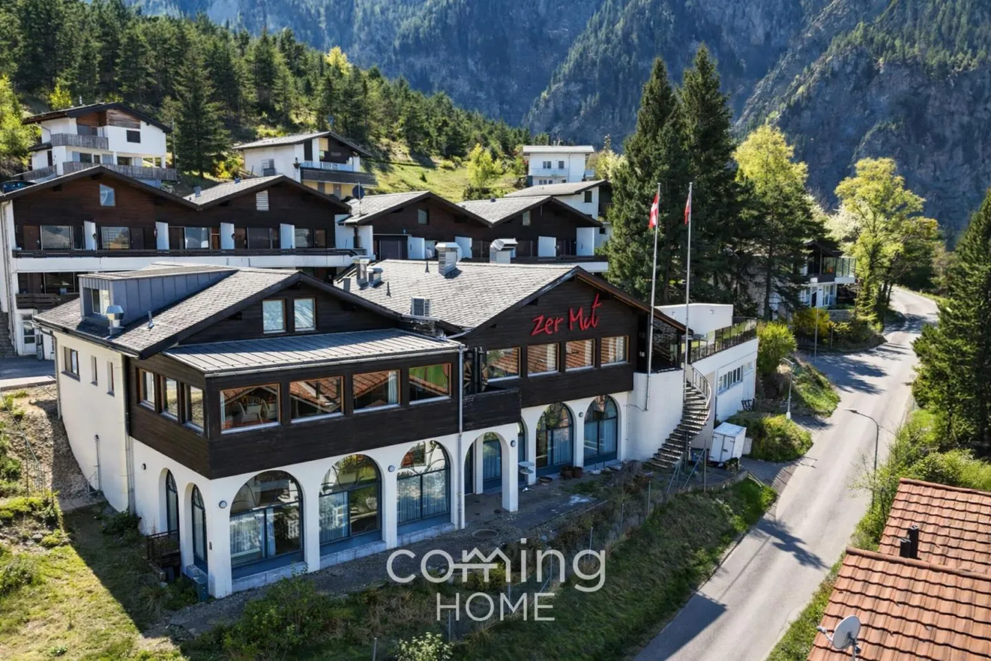 Propriété de projet attrayante avec conversion approuvée en espace résidentiel - Photo 7 sur 12