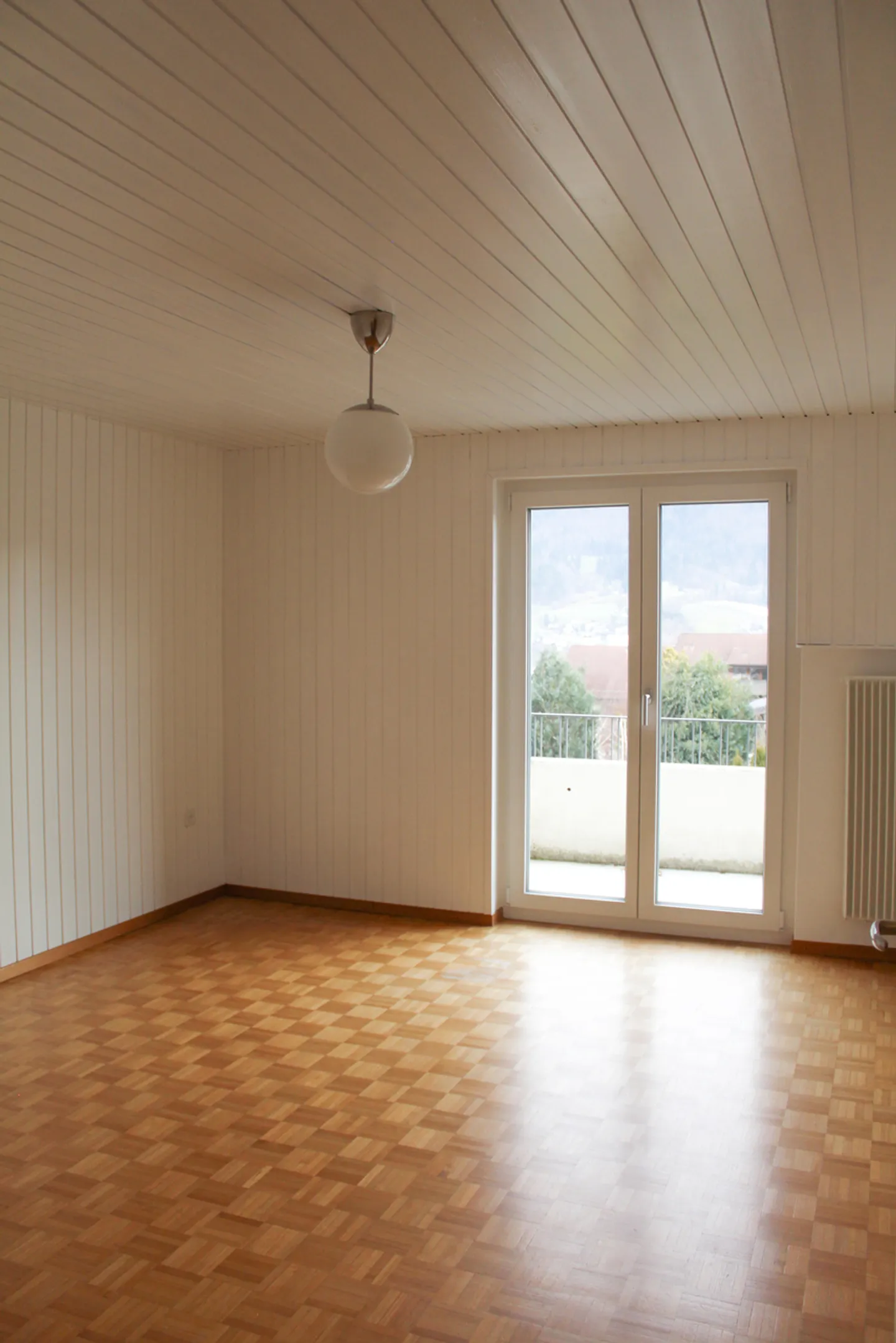 For rent: 3.5 room apartment on the first floor with balcony and attic - Photo 6 of 17